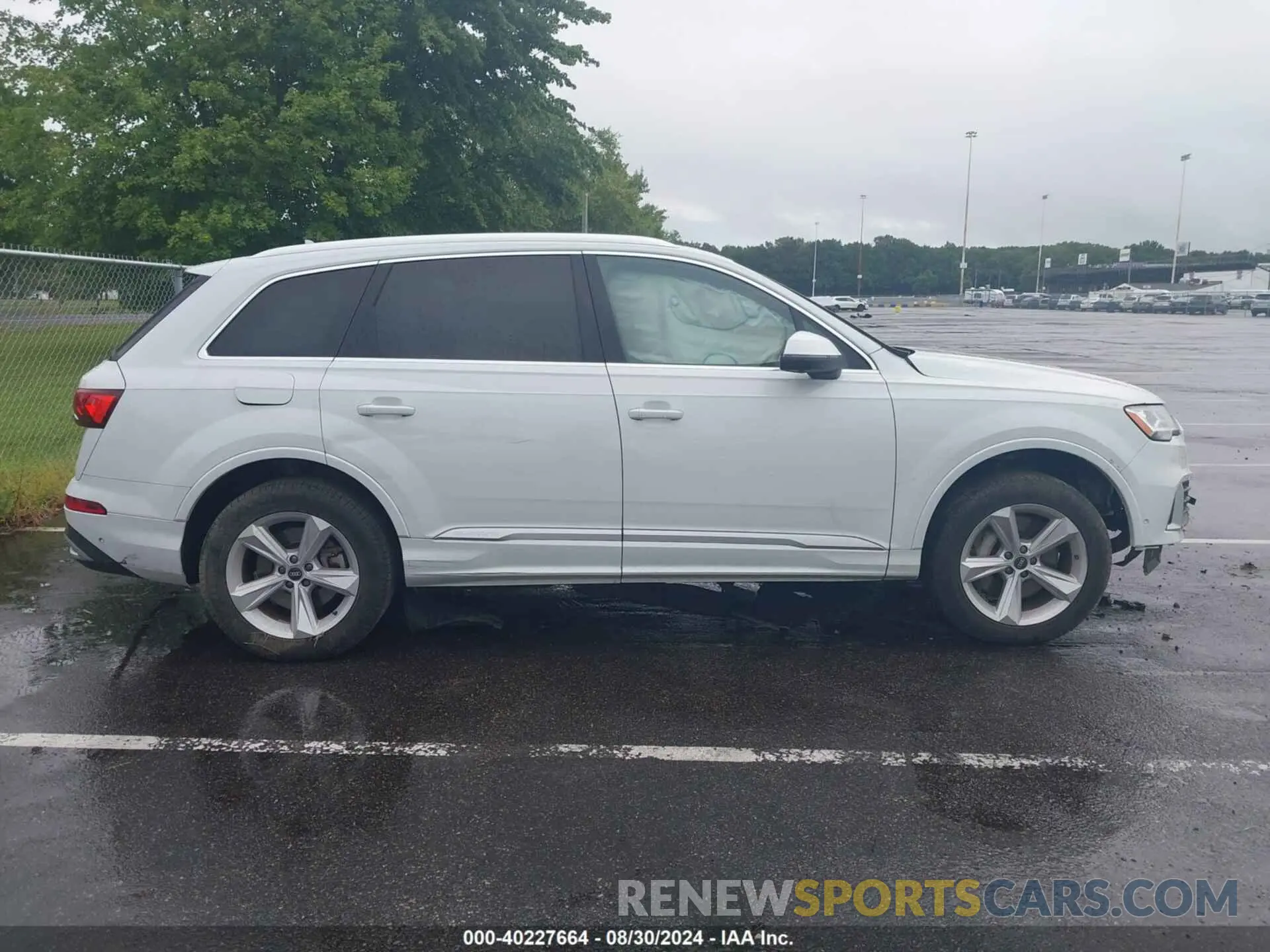 13 Photograph of a damaged car WA1AJAF75MD035914 AUDI Q7 2021