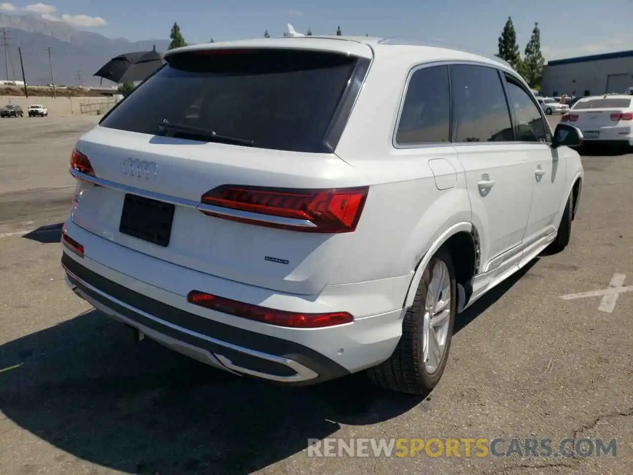 4 Photograph of a damaged car WA1AJAF7XMD033480 AUDI Q7 2021