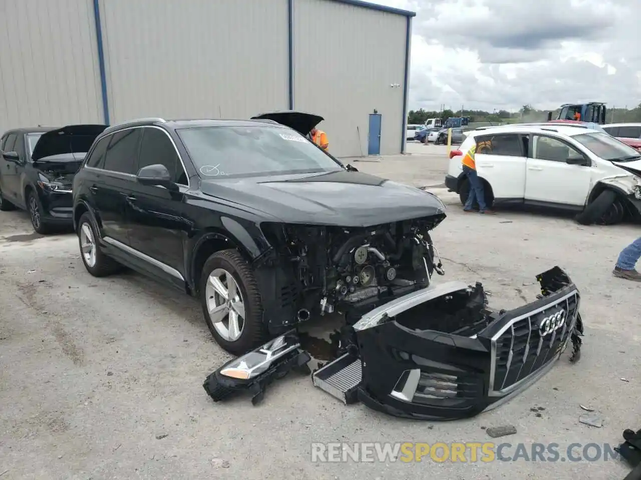 1 Photograph of a damaged car WA1AXAF73MD000299 AUDI Q7 2021