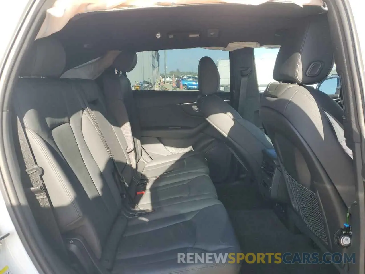 11 Photograph of a damaged car WA1AXAF75MD029867 AUDI Q7 2021