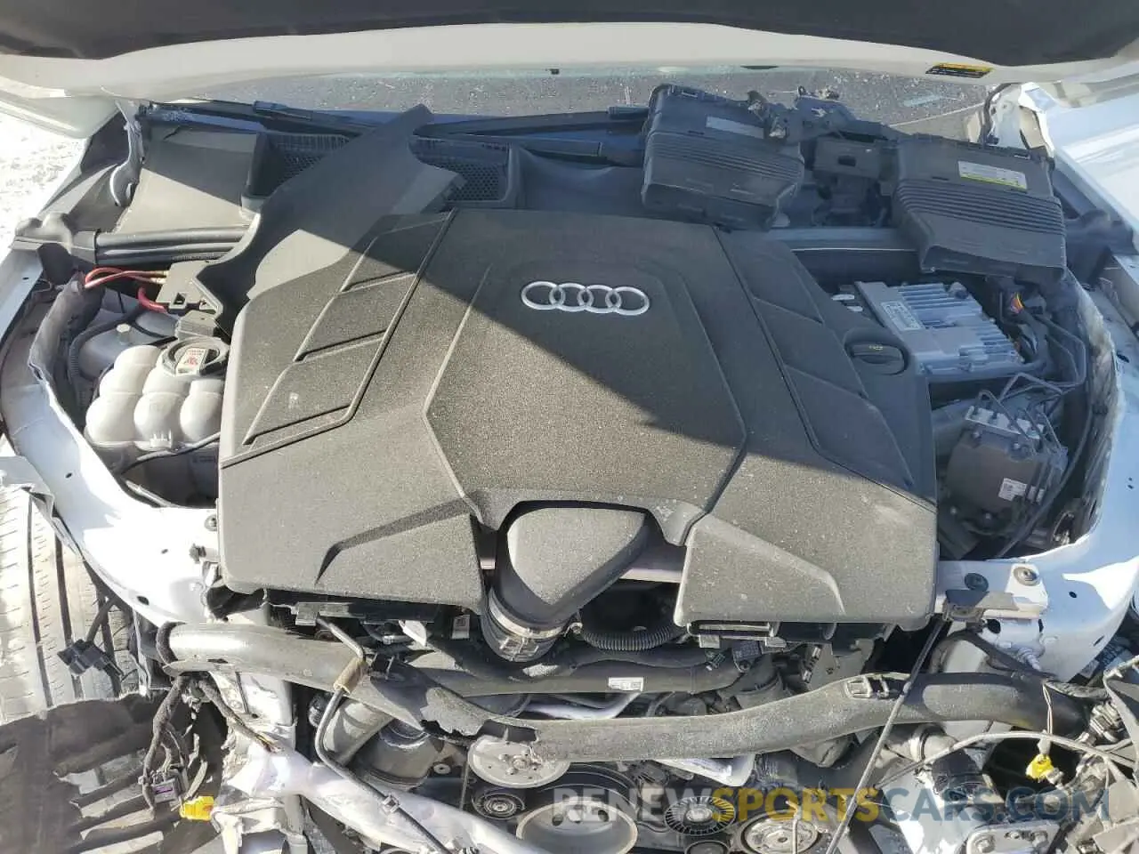 12 Photograph of a damaged car WA1AXAF75MD029867 AUDI Q7 2021