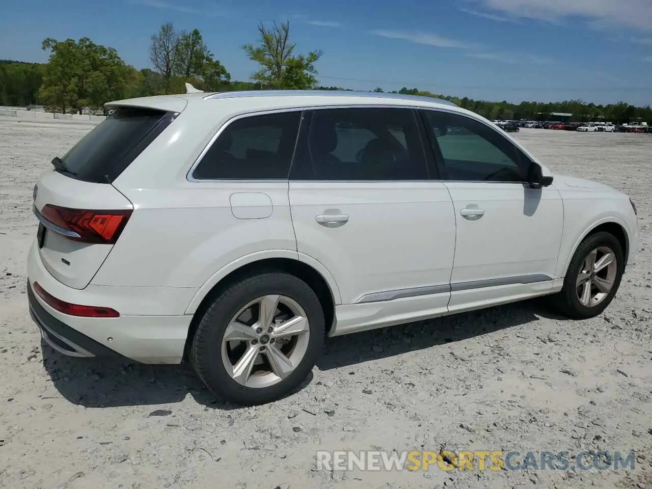 3 Photograph of a damaged car WA1AXAF76MD036598 AUDI Q7 2021