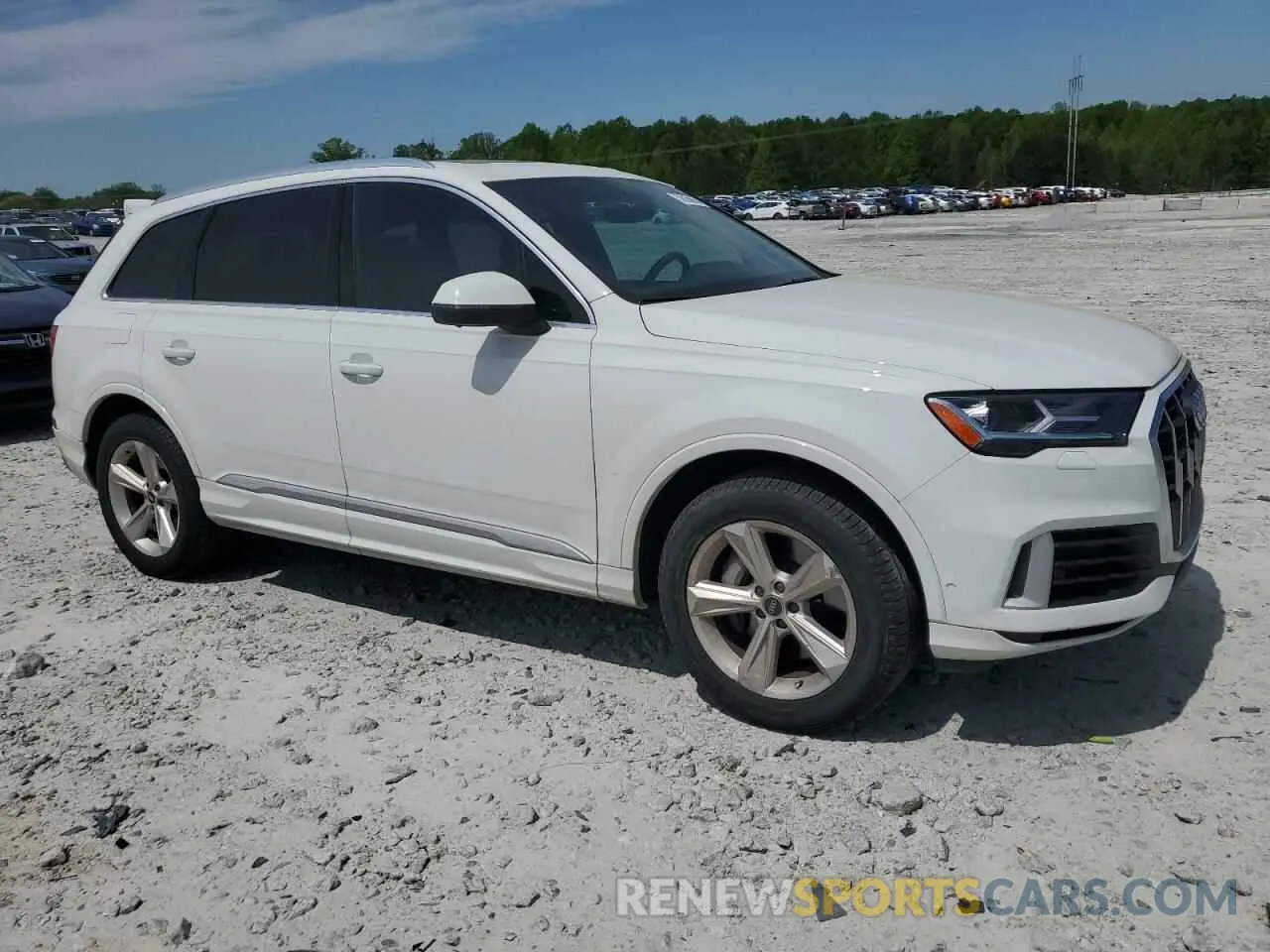 4 Photograph of a damaged car WA1AXAF76MD036598 AUDI Q7 2021