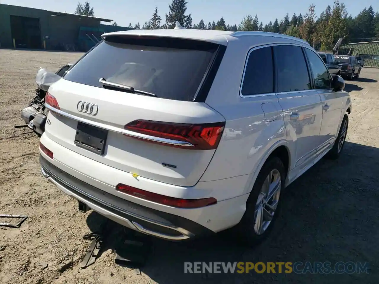 4 Photograph of a damaged car WA1AXAF79MD010710 AUDI Q7 2021