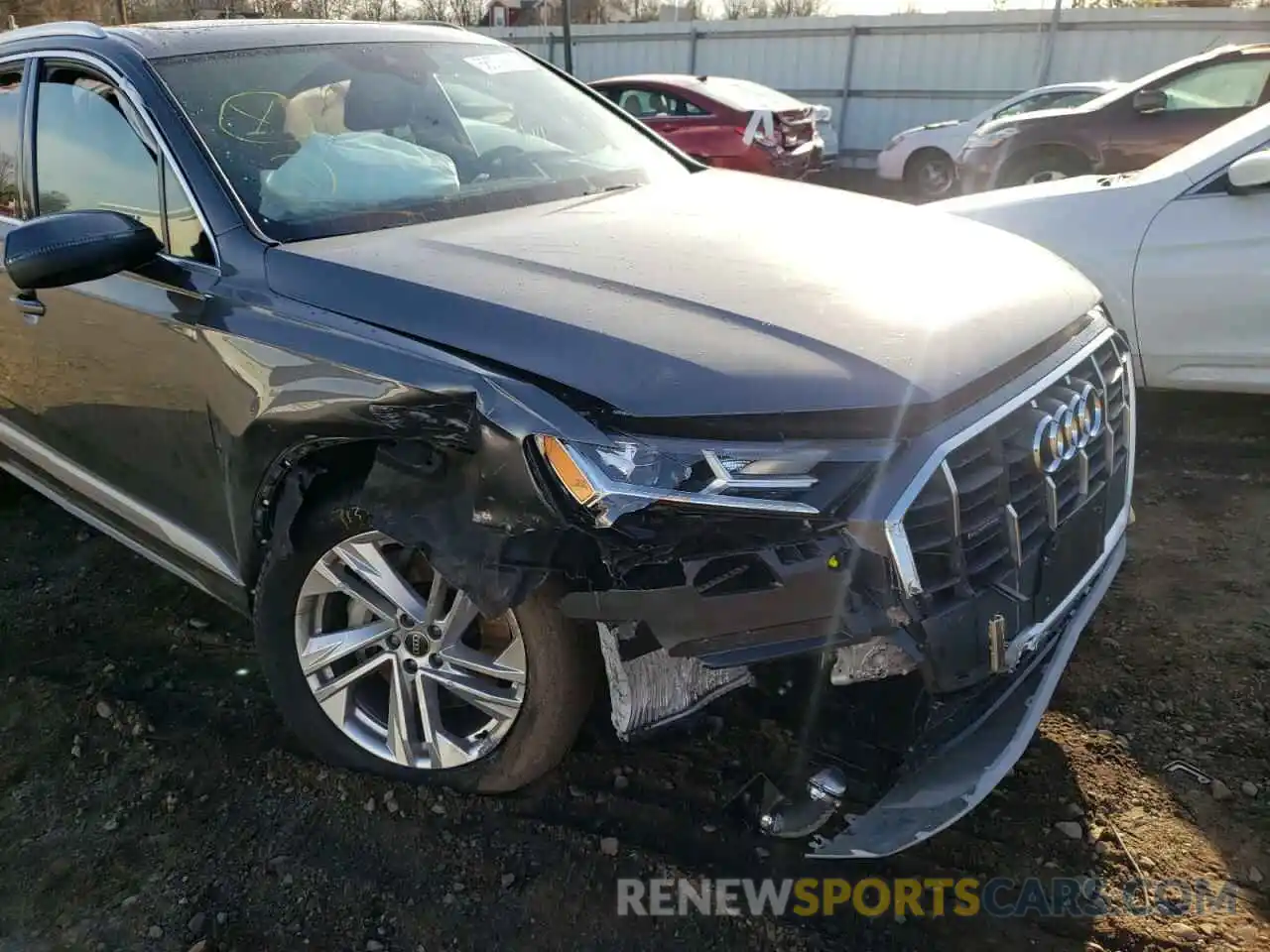 9 Photograph of a damaged car WA1AXAF7XMD030819 AUDI Q7 2021