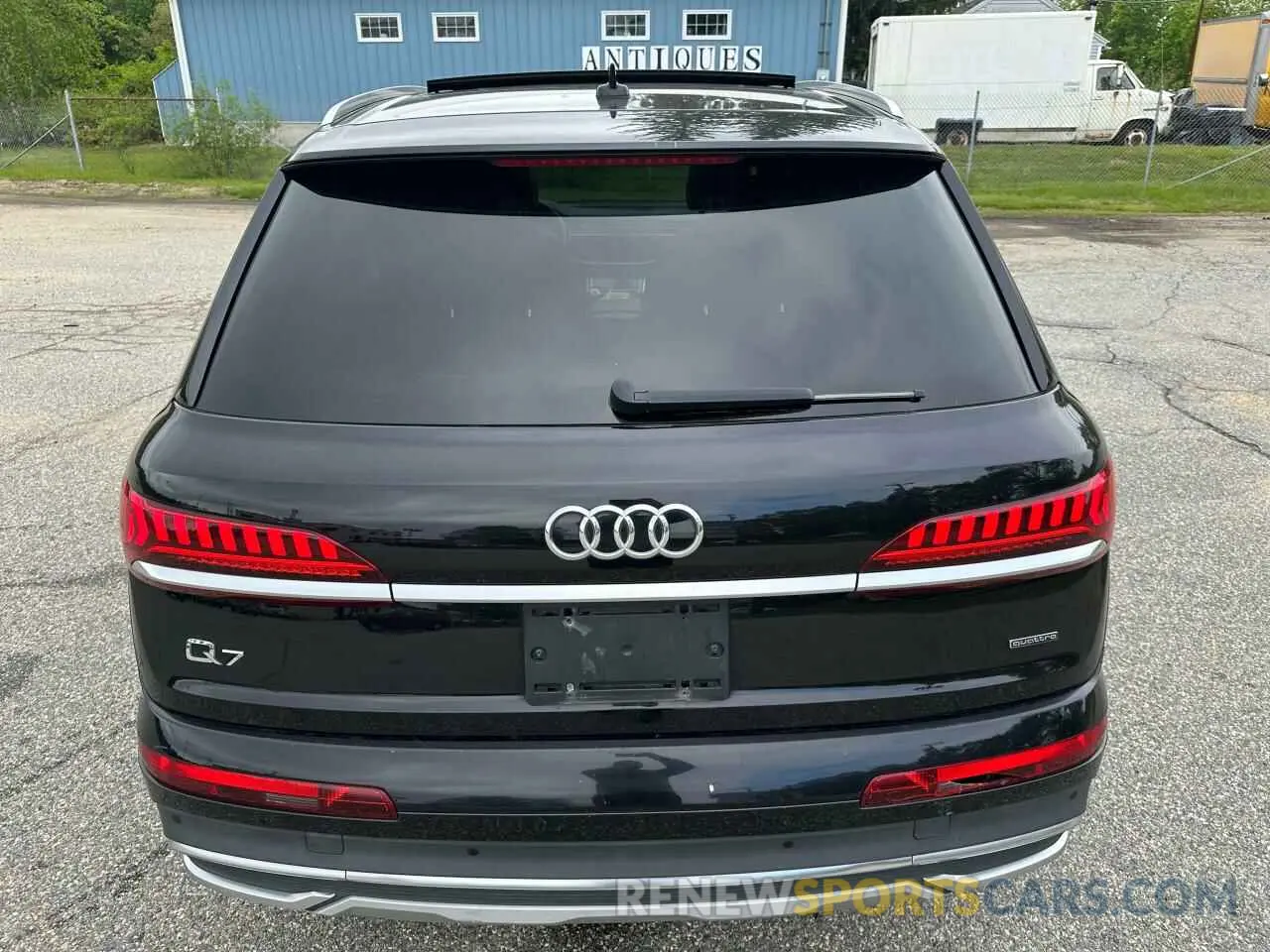 11 Photograph of a damaged car WA1LJAF70MD013666 AUDI Q7 2021