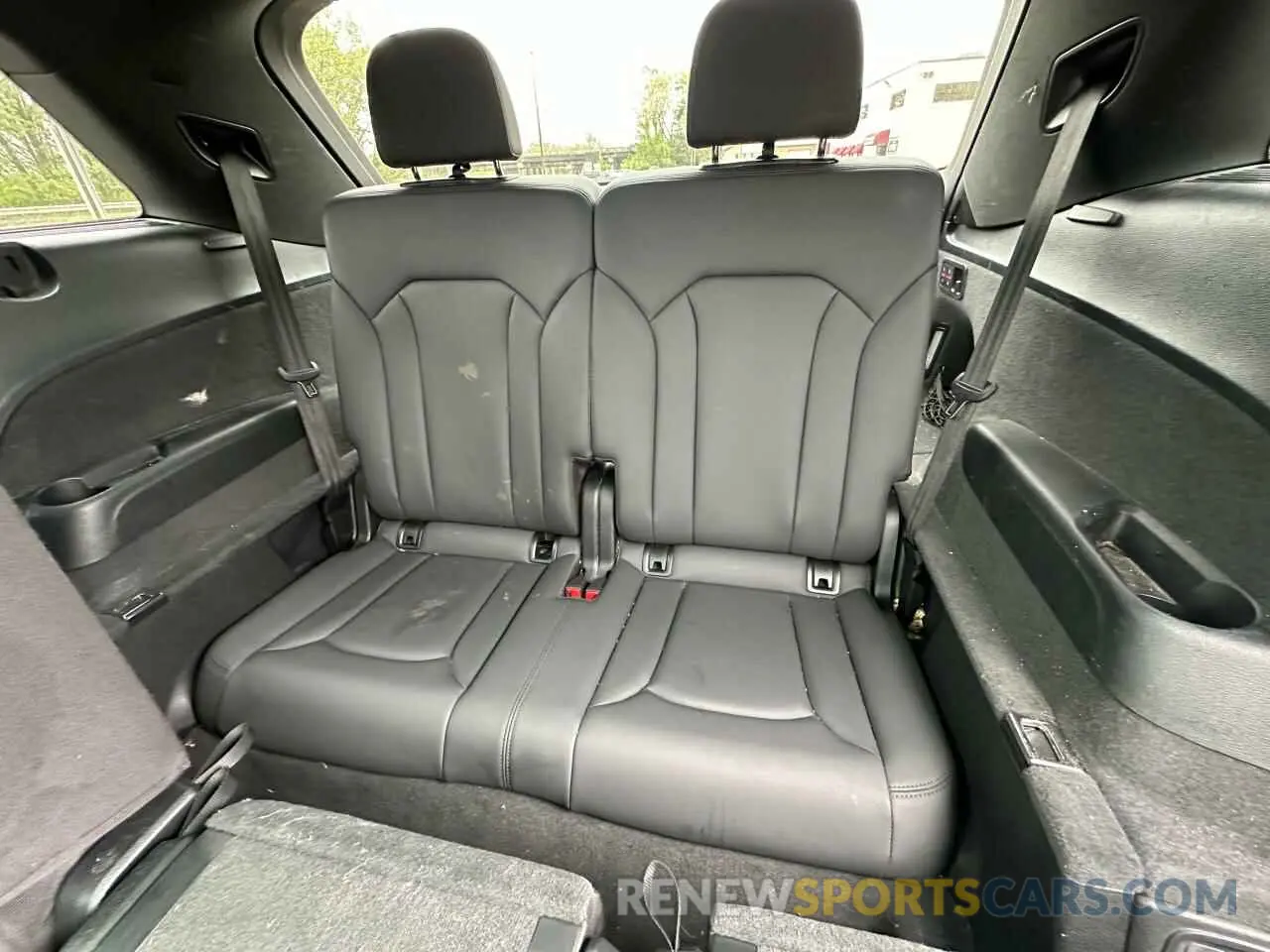 12 Photograph of a damaged car WA1LJAF70MD013666 AUDI Q7 2021