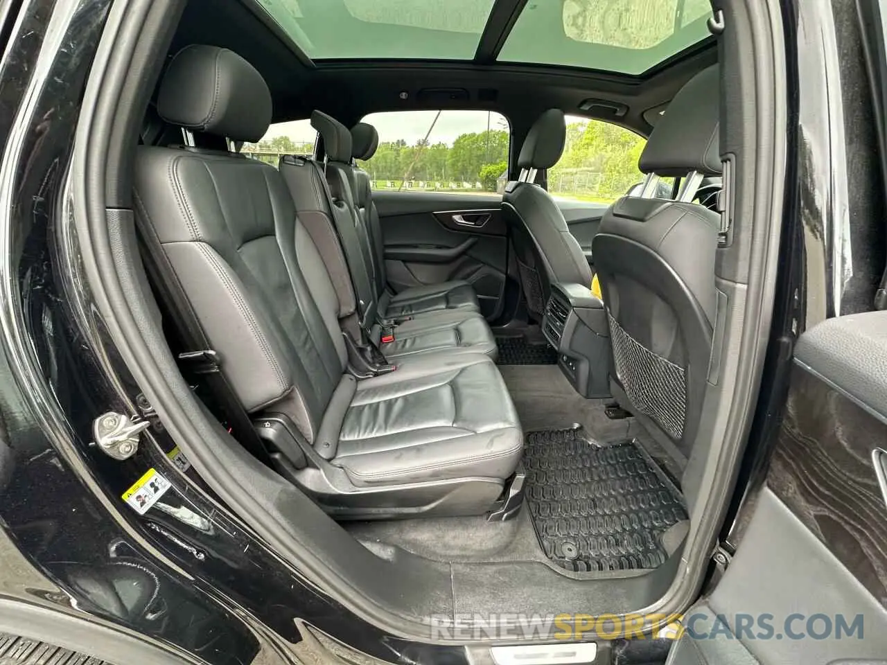 6 Photograph of a damaged car WA1LJAF70MD013666 AUDI Q7 2021