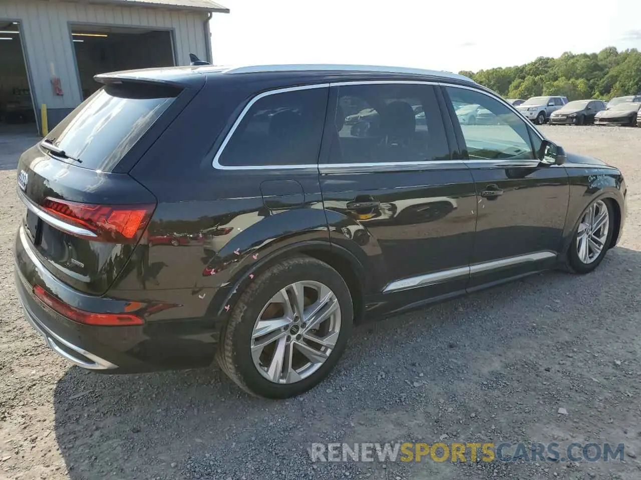 3 Photograph of a damaged car WA1LJAF70MD032363 AUDI Q7 2021