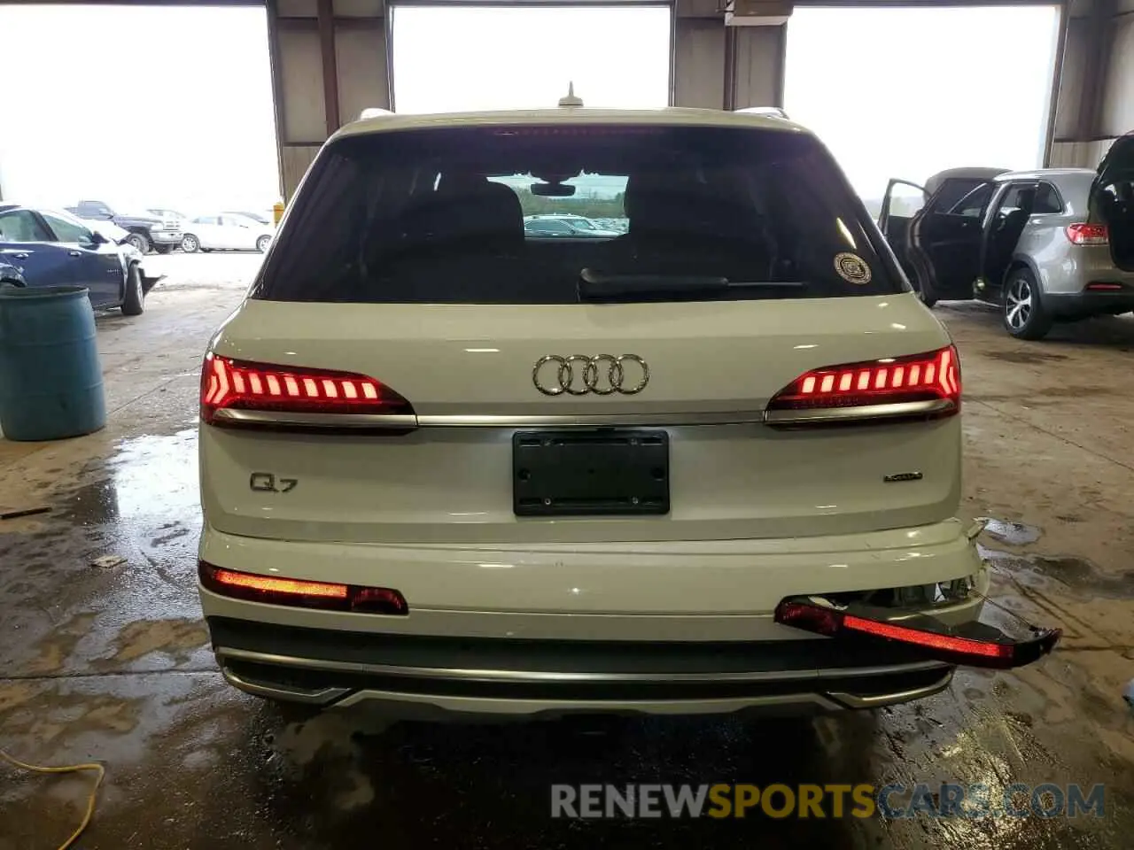 6 Photograph of a damaged car WA1LJAF71MD027642 AUDI Q7 2021