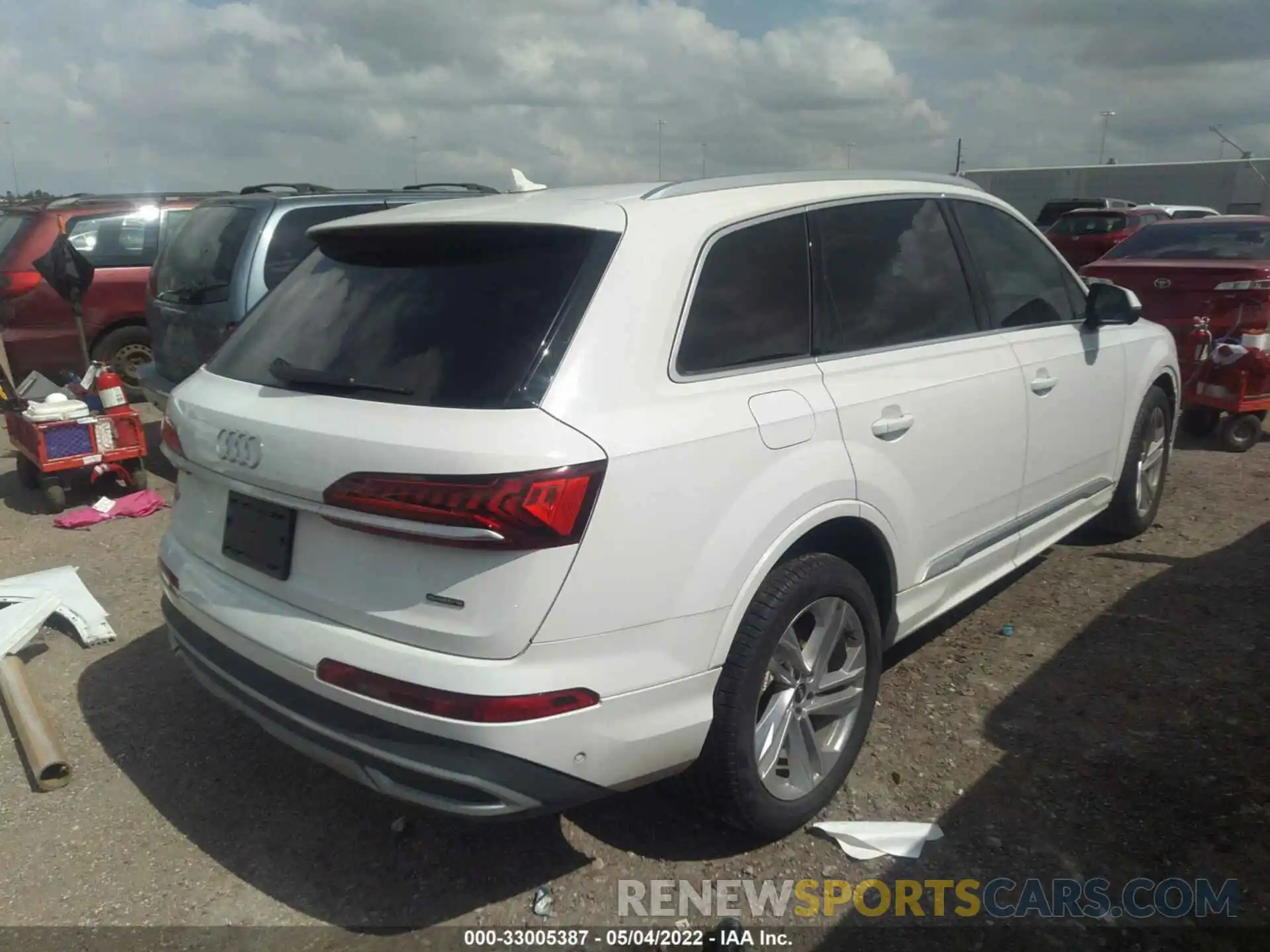 4 Photograph of a damaged car WA1LJAF72MD026340 AUDI Q7 2021