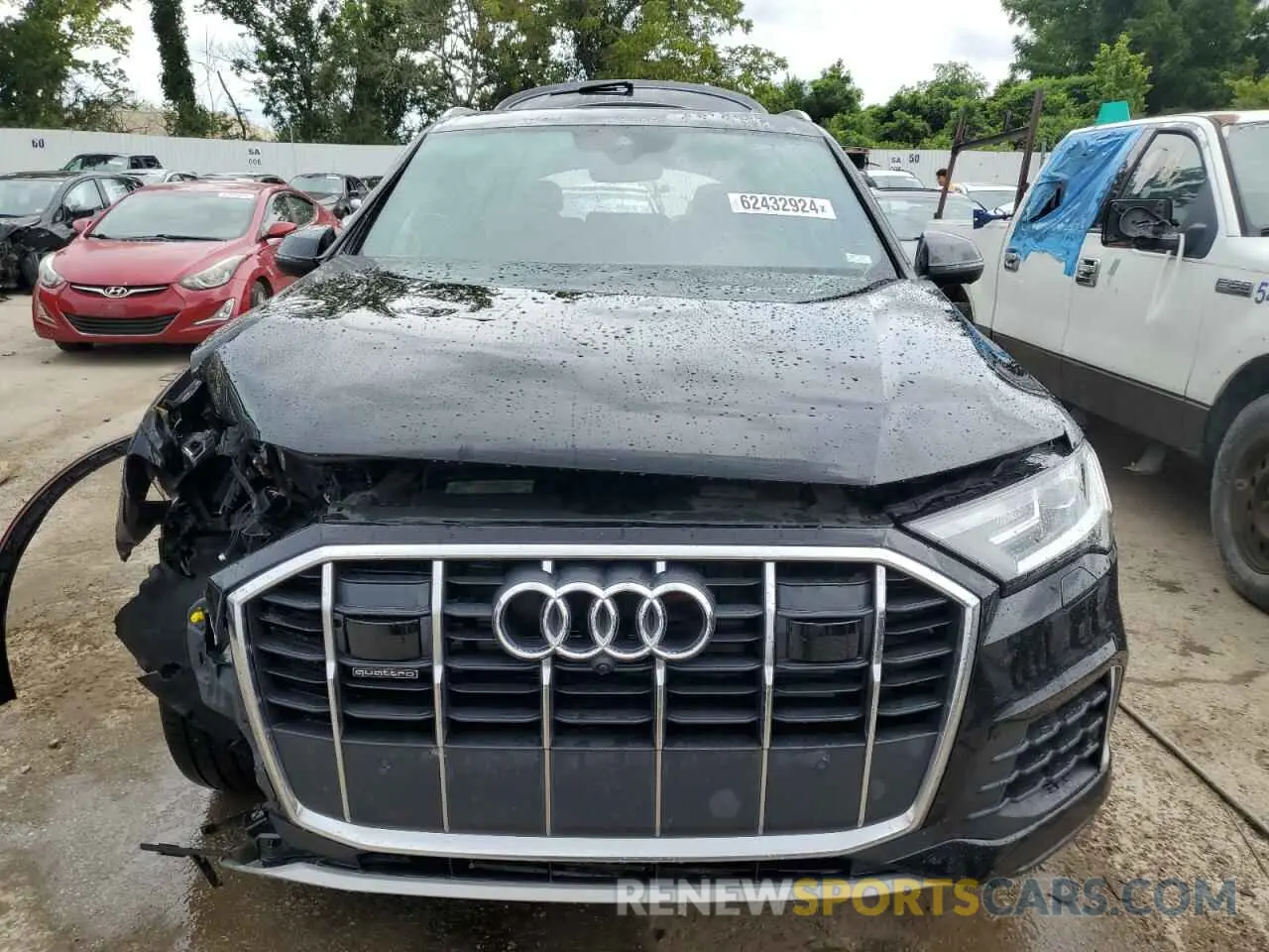 5 Photograph of a damaged car WA1LJAF73MD012320 AUDI Q7 2021