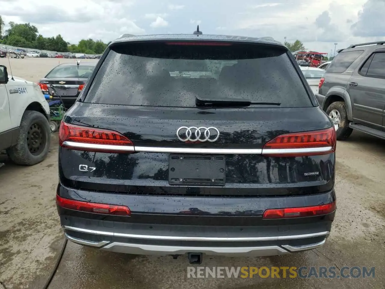 6 Photograph of a damaged car WA1LJAF73MD012320 AUDI Q7 2021