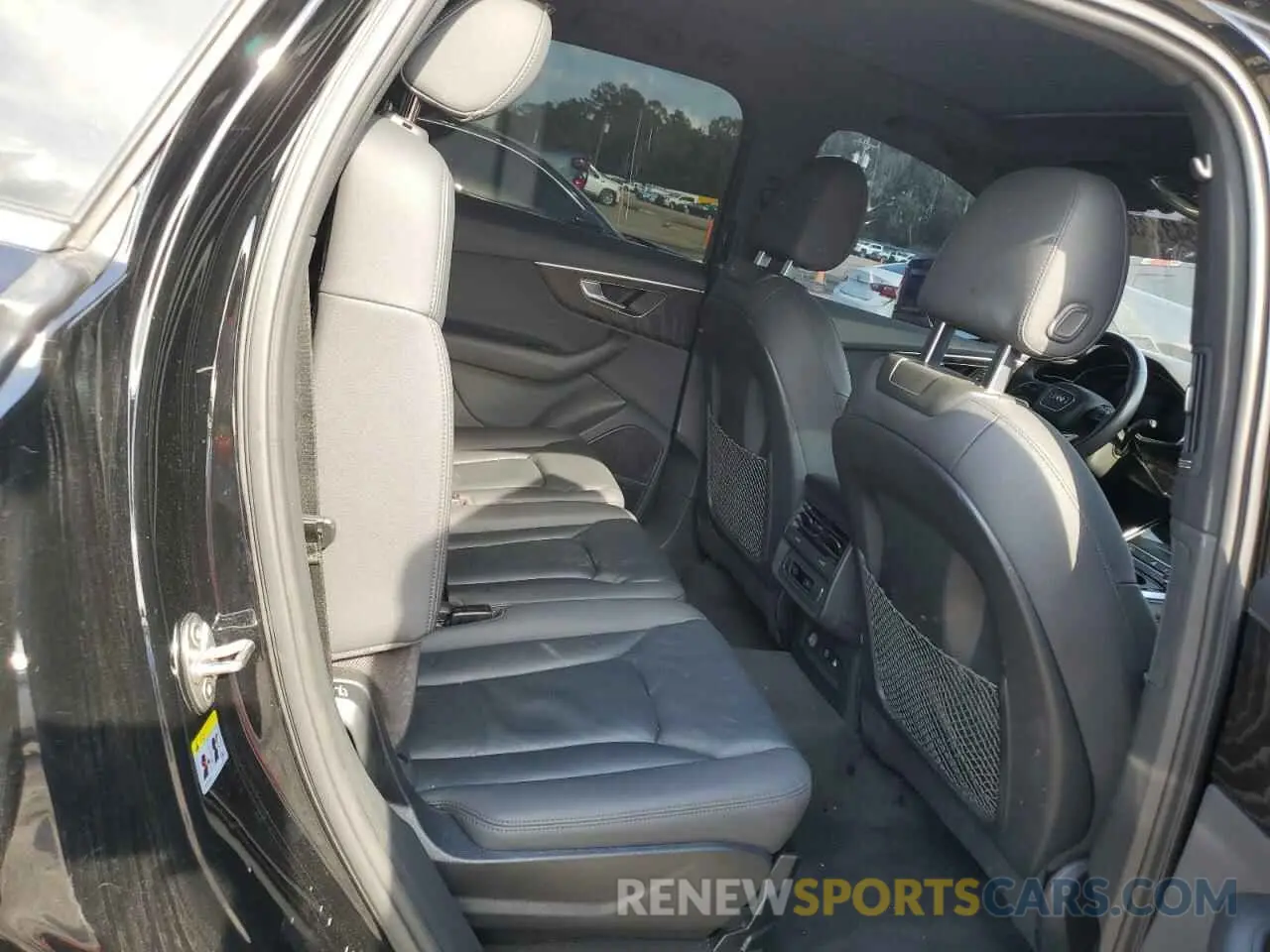 11 Photograph of a damaged car WA1LJAF73MD018781 AUDI Q7 2021