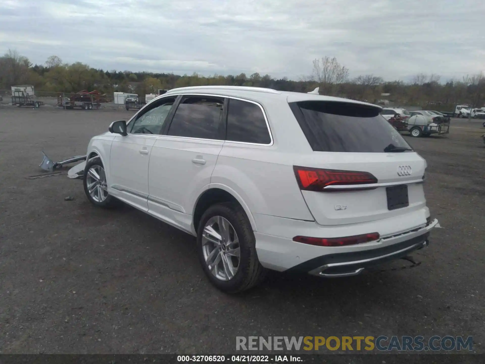 3 Photograph of a damaged car WA1LJAF73MD033300 AUDI Q7 2021