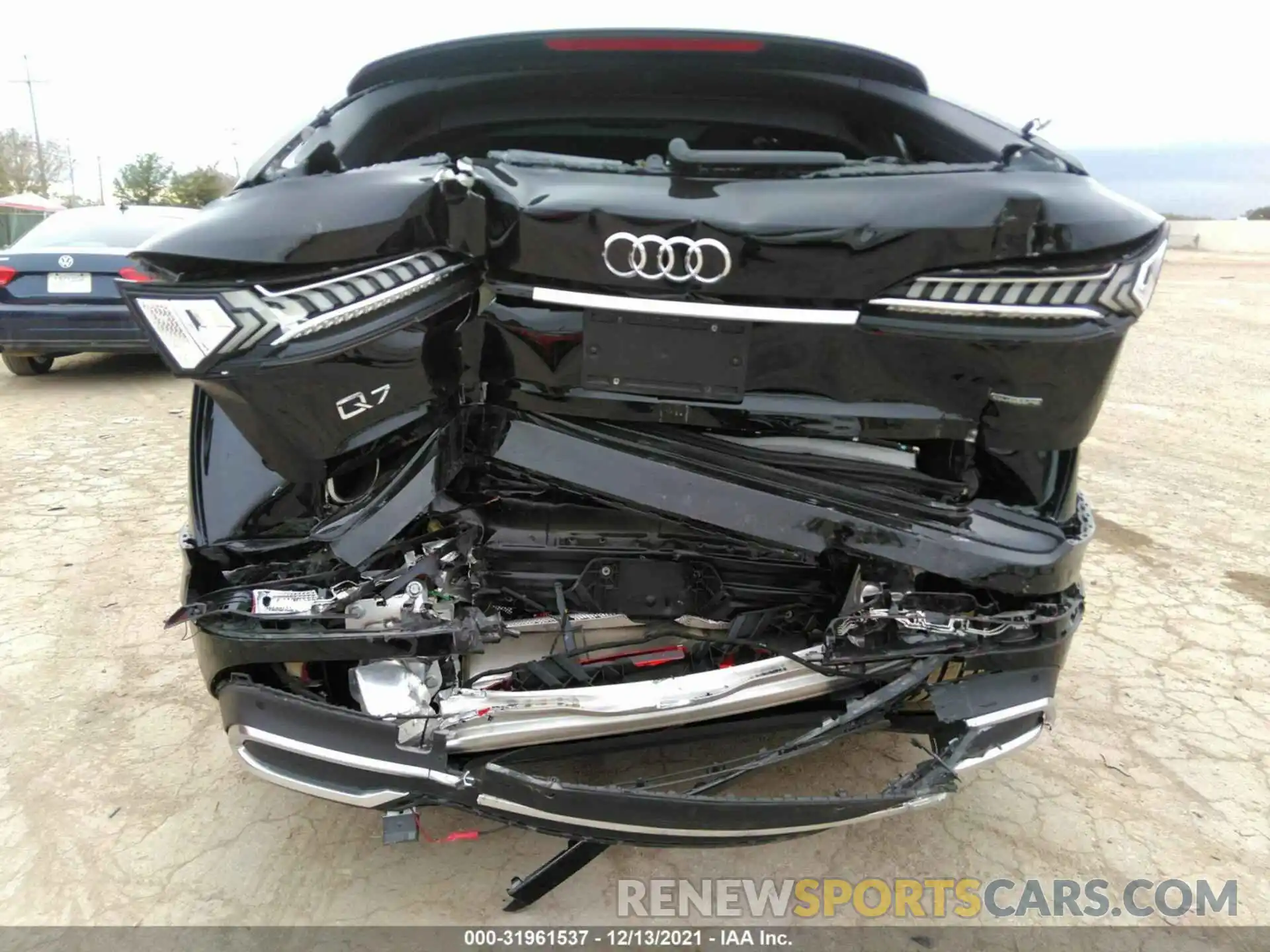 6 Photograph of a damaged car WA1LJAF74MD036268 AUDI Q7 2021