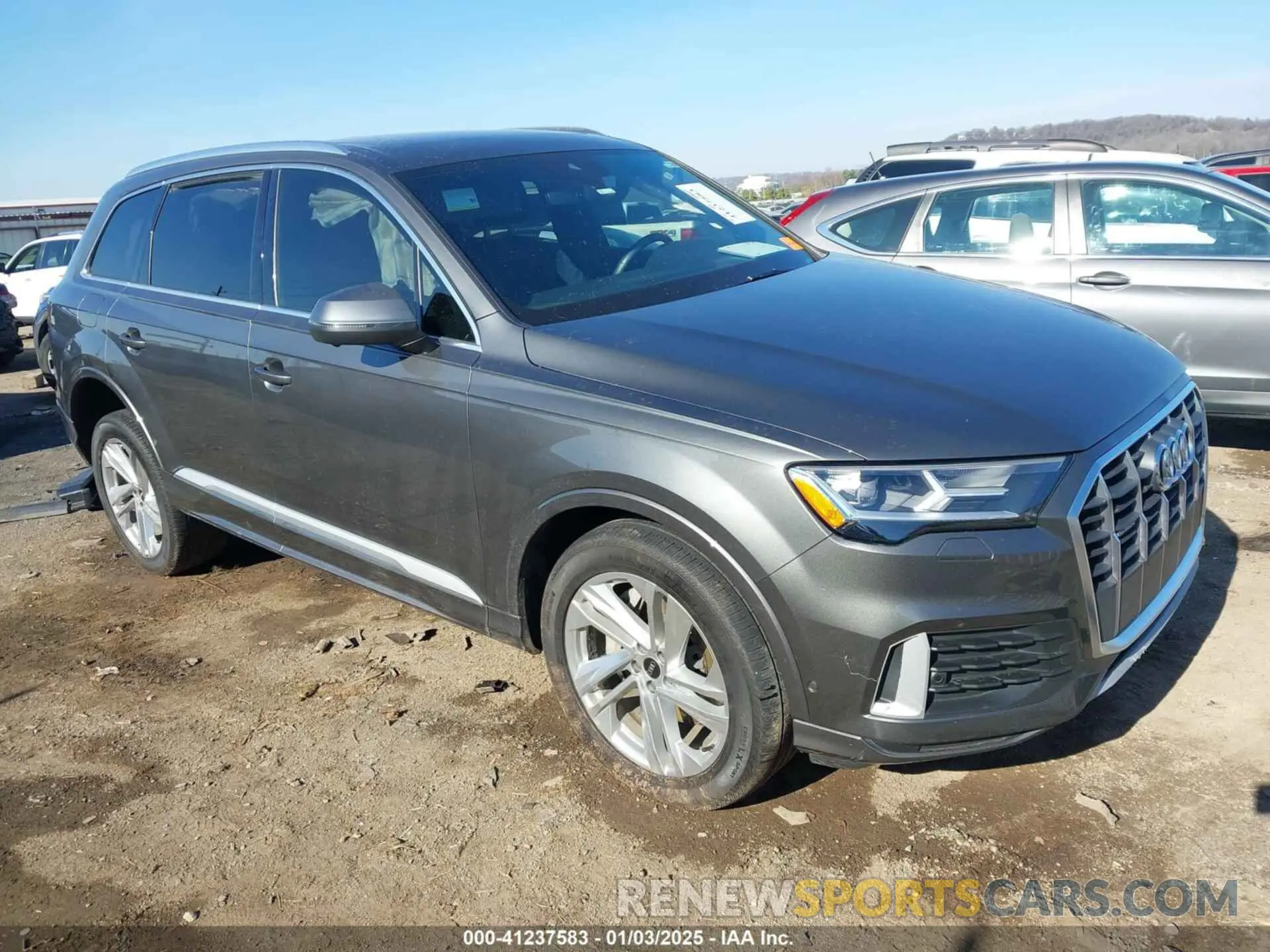 1 Photograph of a damaged car WA1LJAF75MD028759 AUDI Q7 2021