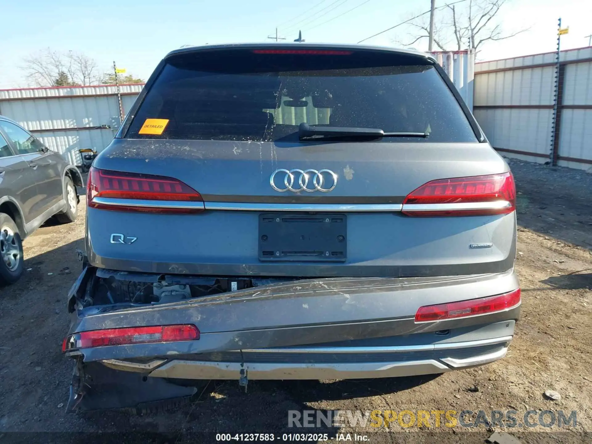 17 Photograph of a damaged car WA1LJAF75MD028759 AUDI Q7 2021