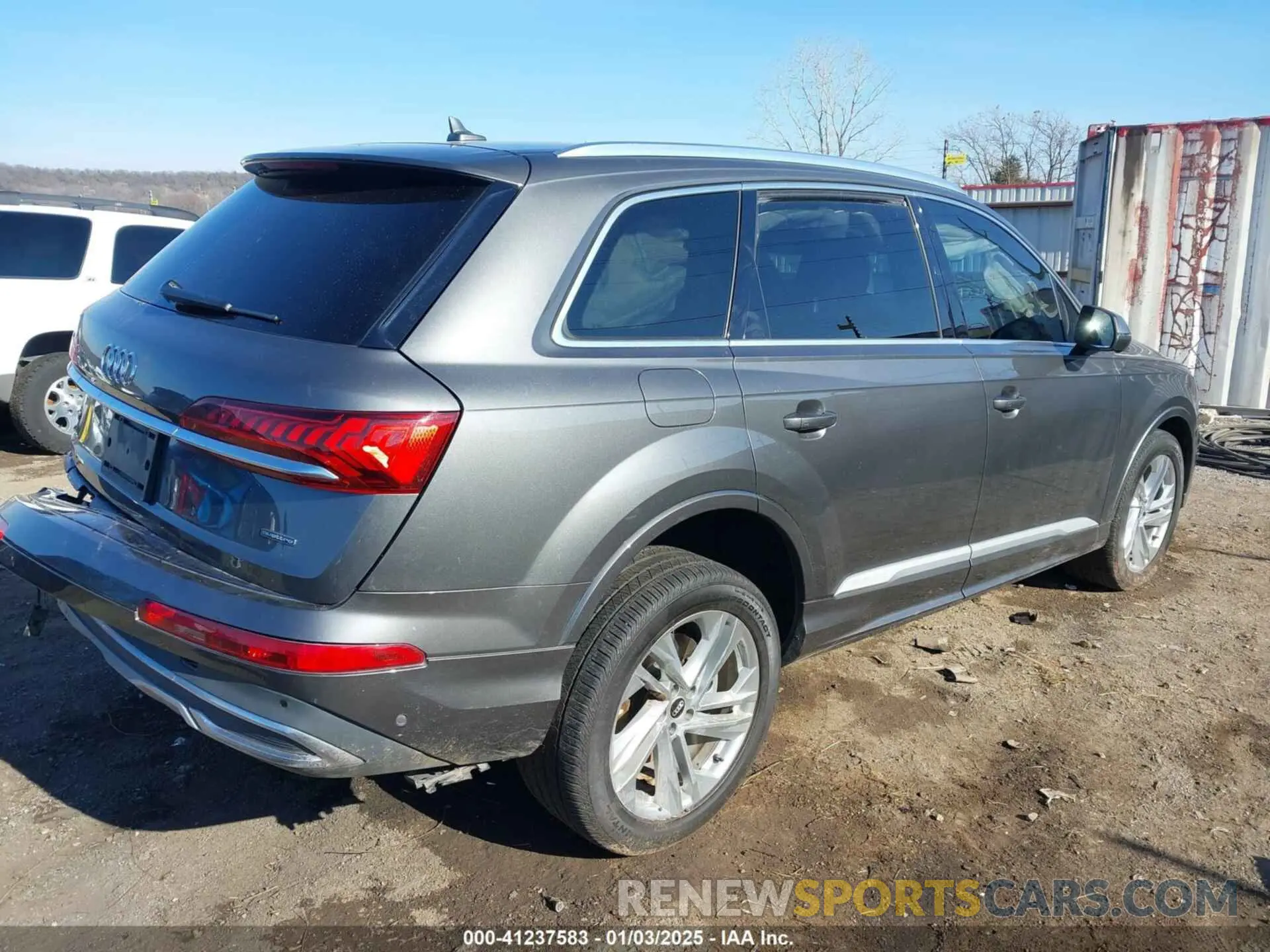 4 Photograph of a damaged car WA1LJAF75MD028759 AUDI Q7 2021