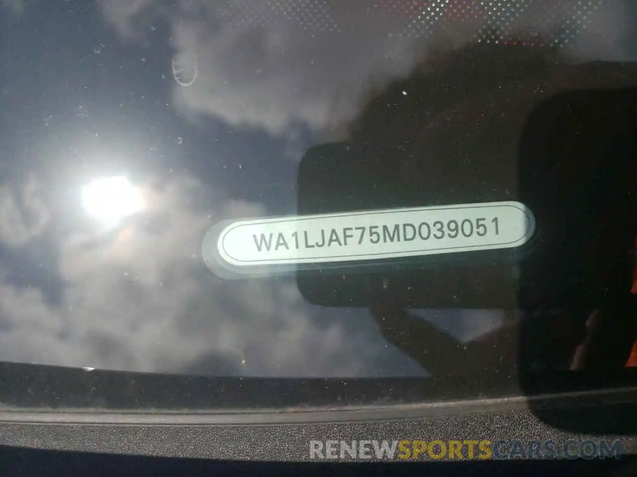 10 Photograph of a damaged car WA1LJAF75MD039051 AUDI Q7 2021