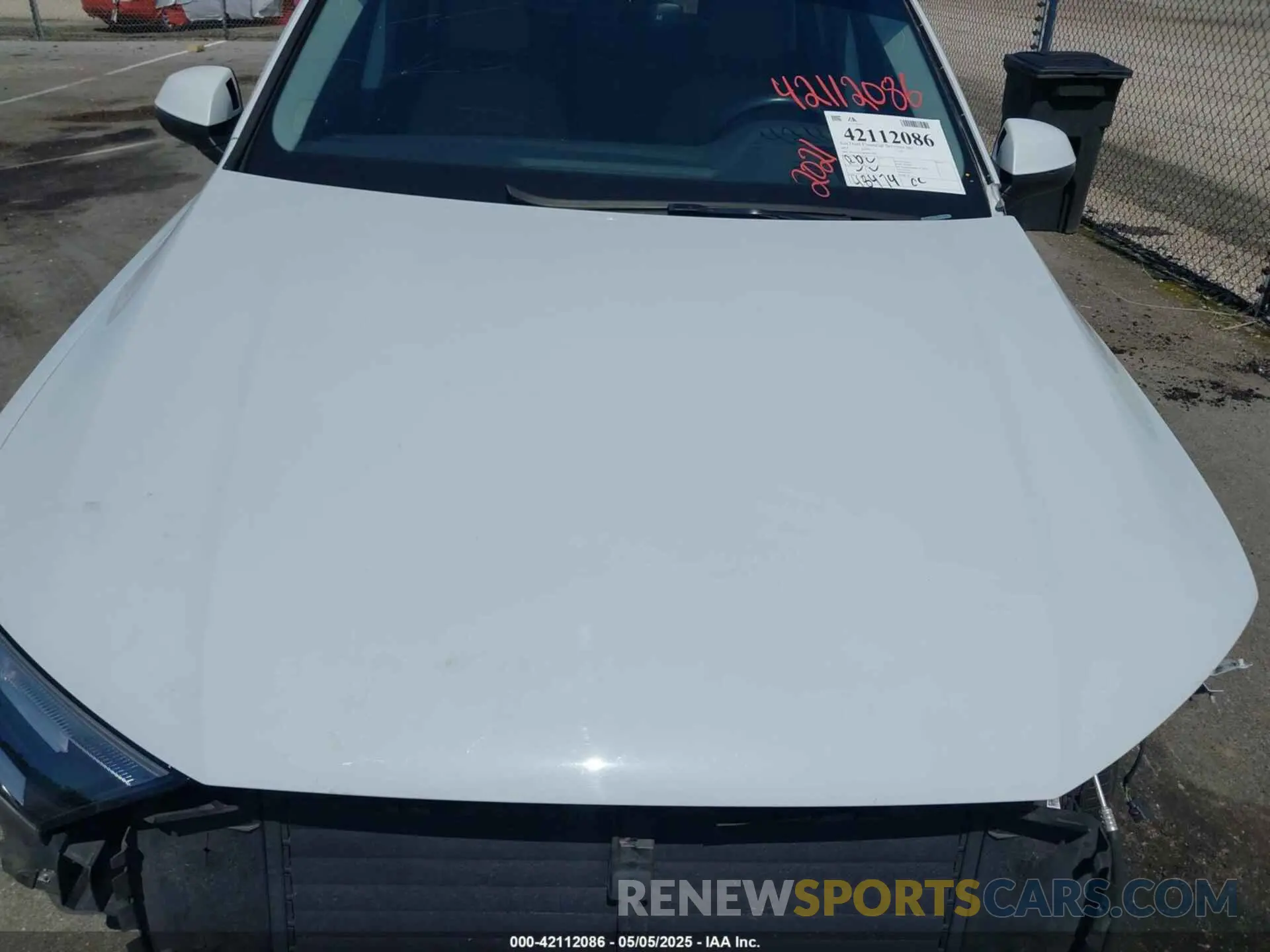 10 Photograph of a damaged car WA1LJAF78MD011440 AUDI Q7 2021