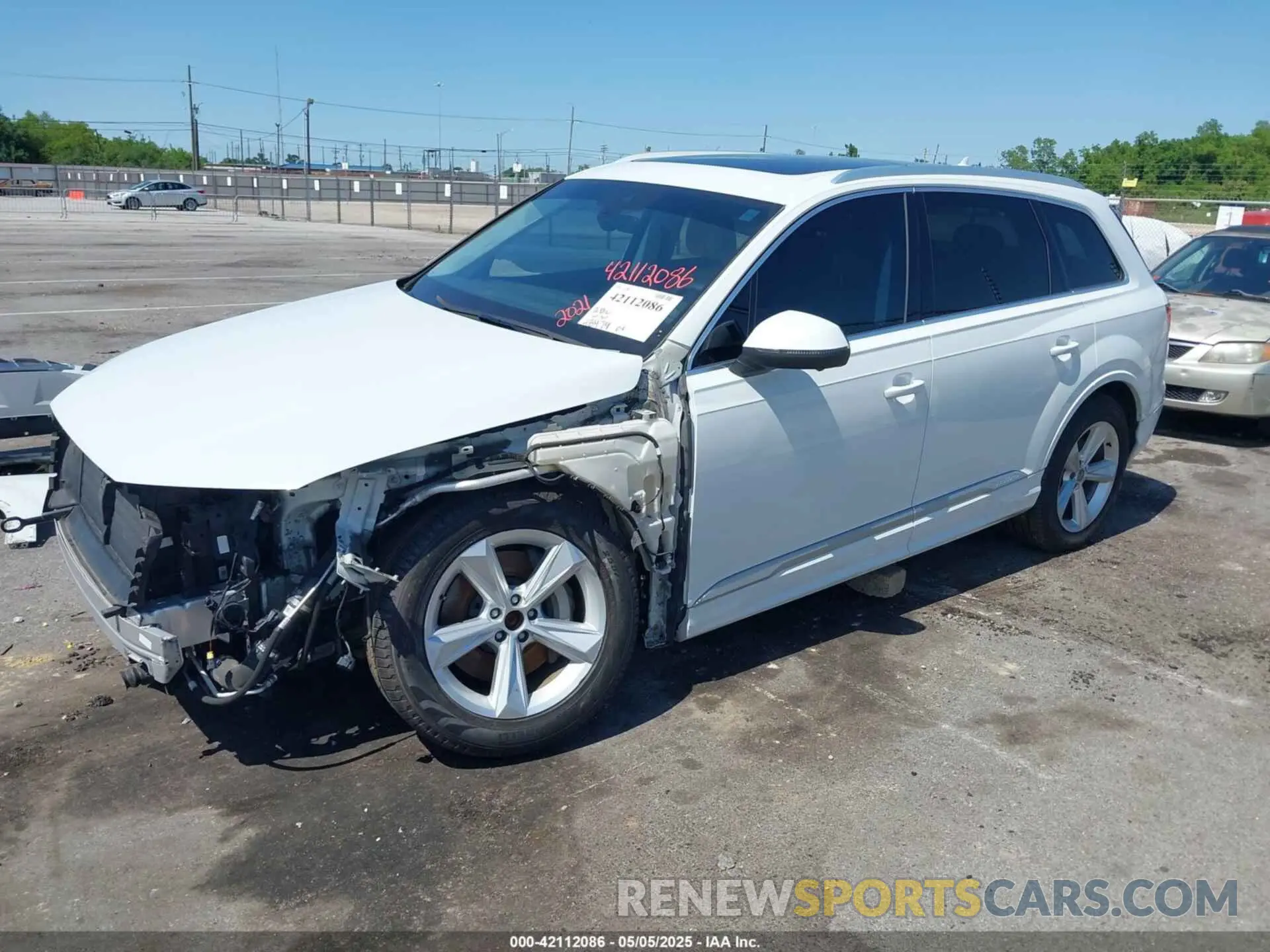 15 Photograph of a damaged car WA1LJAF78MD011440 AUDI Q7 2021
