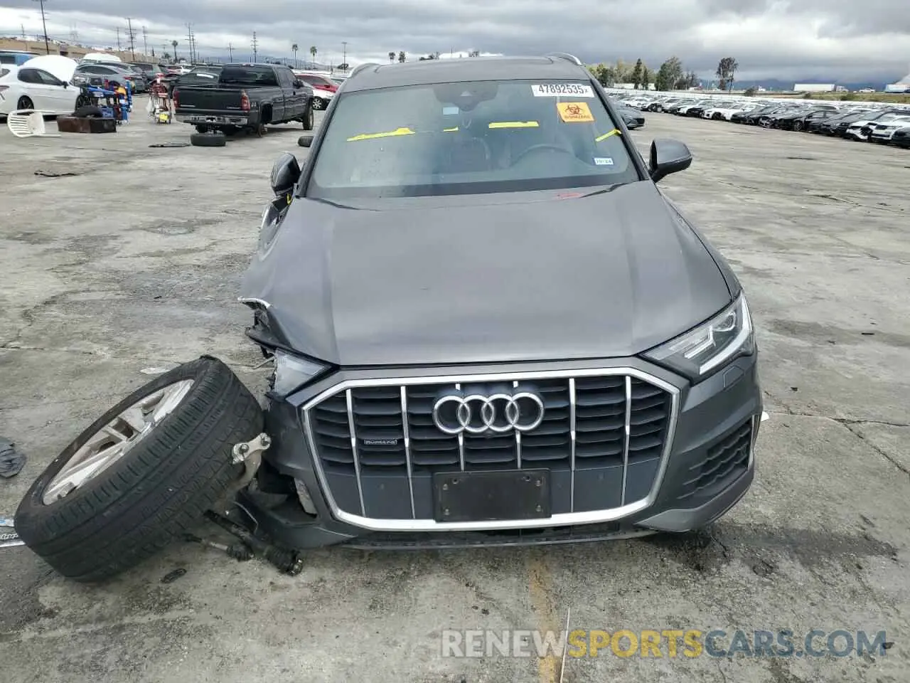 5 Photograph of a damaged car WA1LJAF78MD016265 AUDI Q7 2021