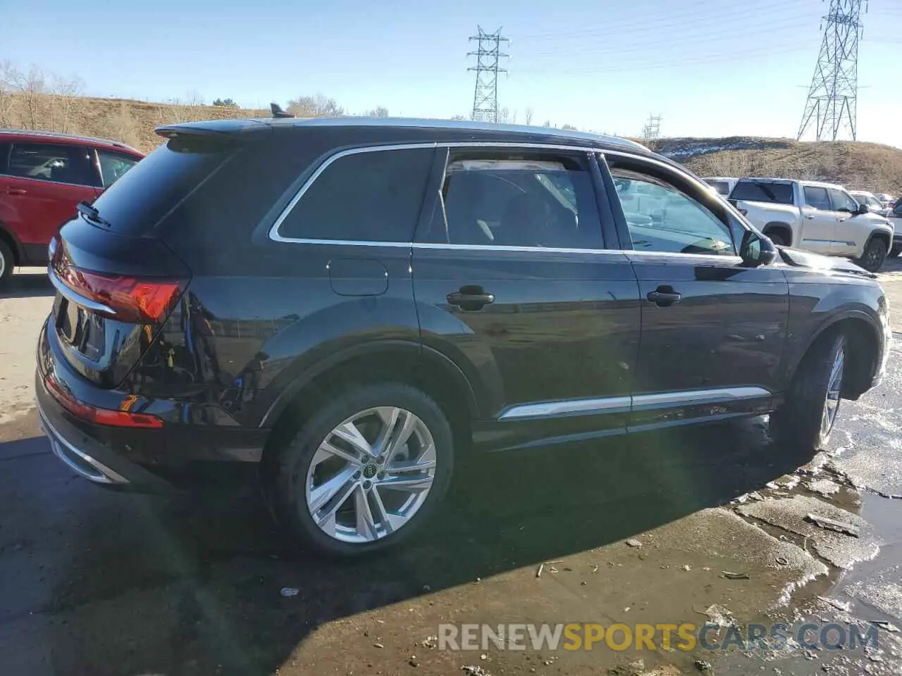3 Photograph of a damaged car WA1LJAF78MD039741 AUDI Q7 2021