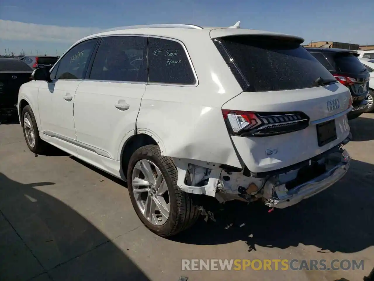 3 Photograph of a damaged car WA1LJAF7XMD025954 AUDI Q7 2021