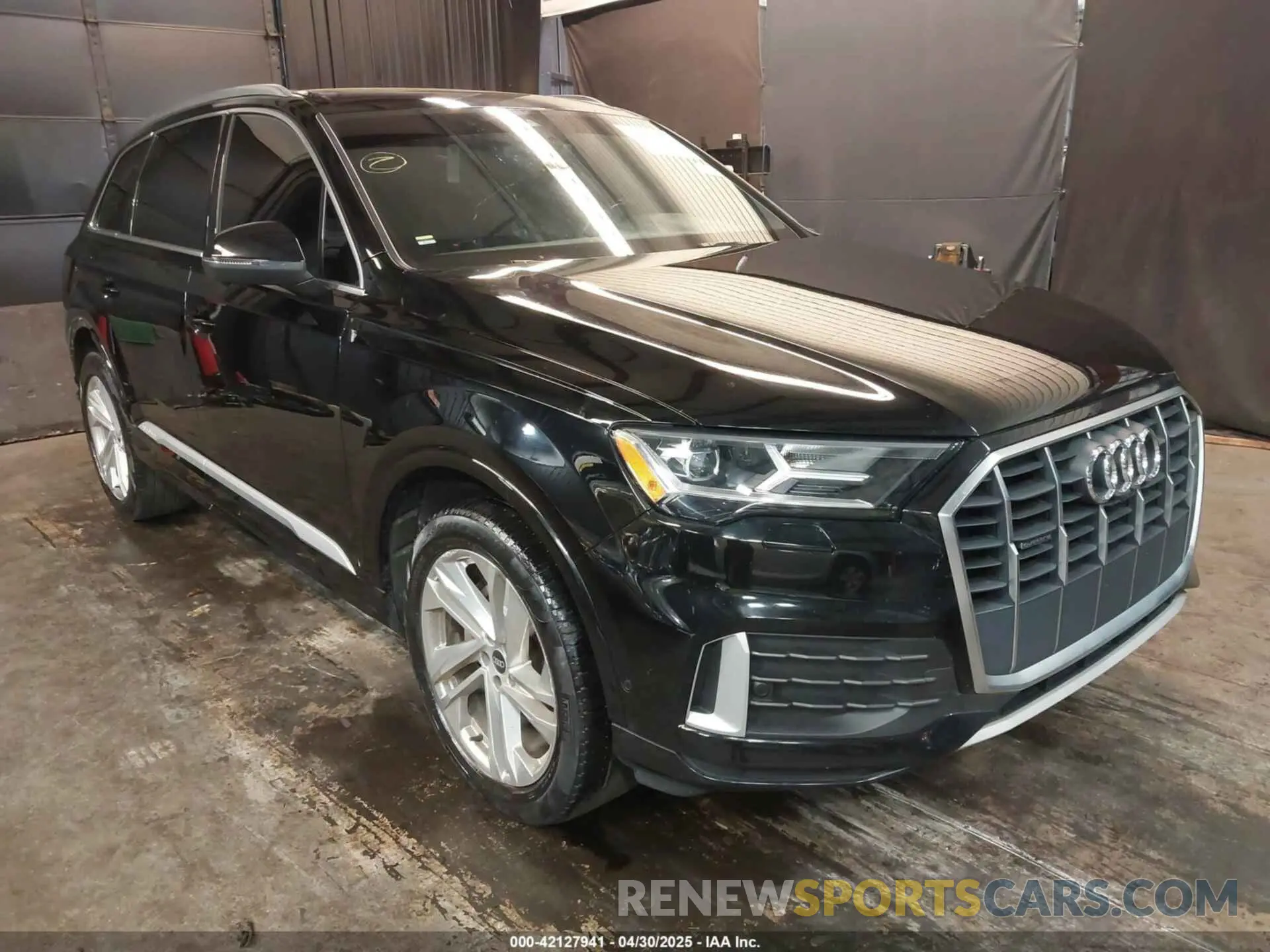 1 Photograph of a damaged car WA1LJAF7XMD029874 AUDI Q7 2021