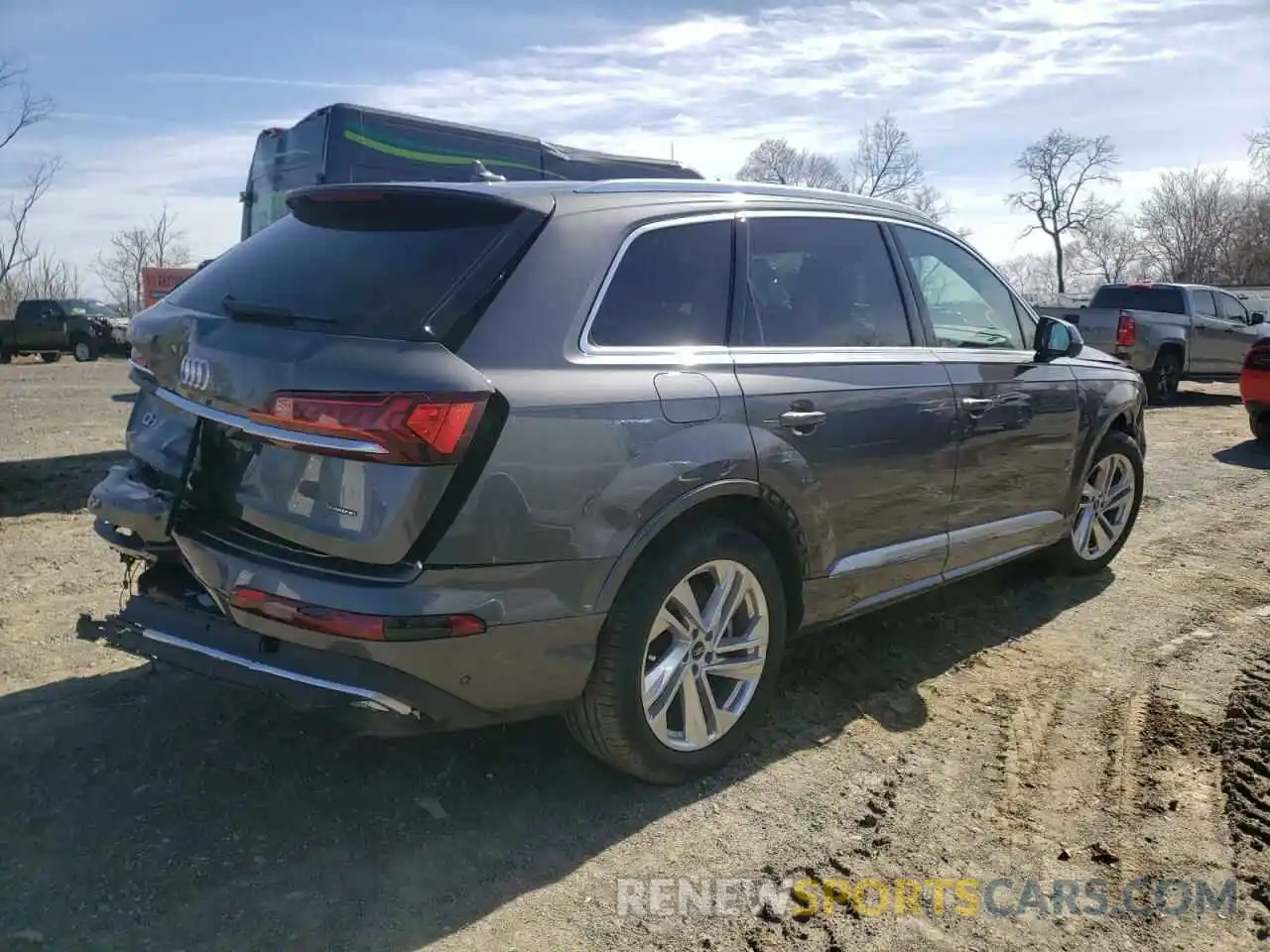 4 Photograph of a damaged car WA1LJAF7XMD040938 AUDI Q7 2021