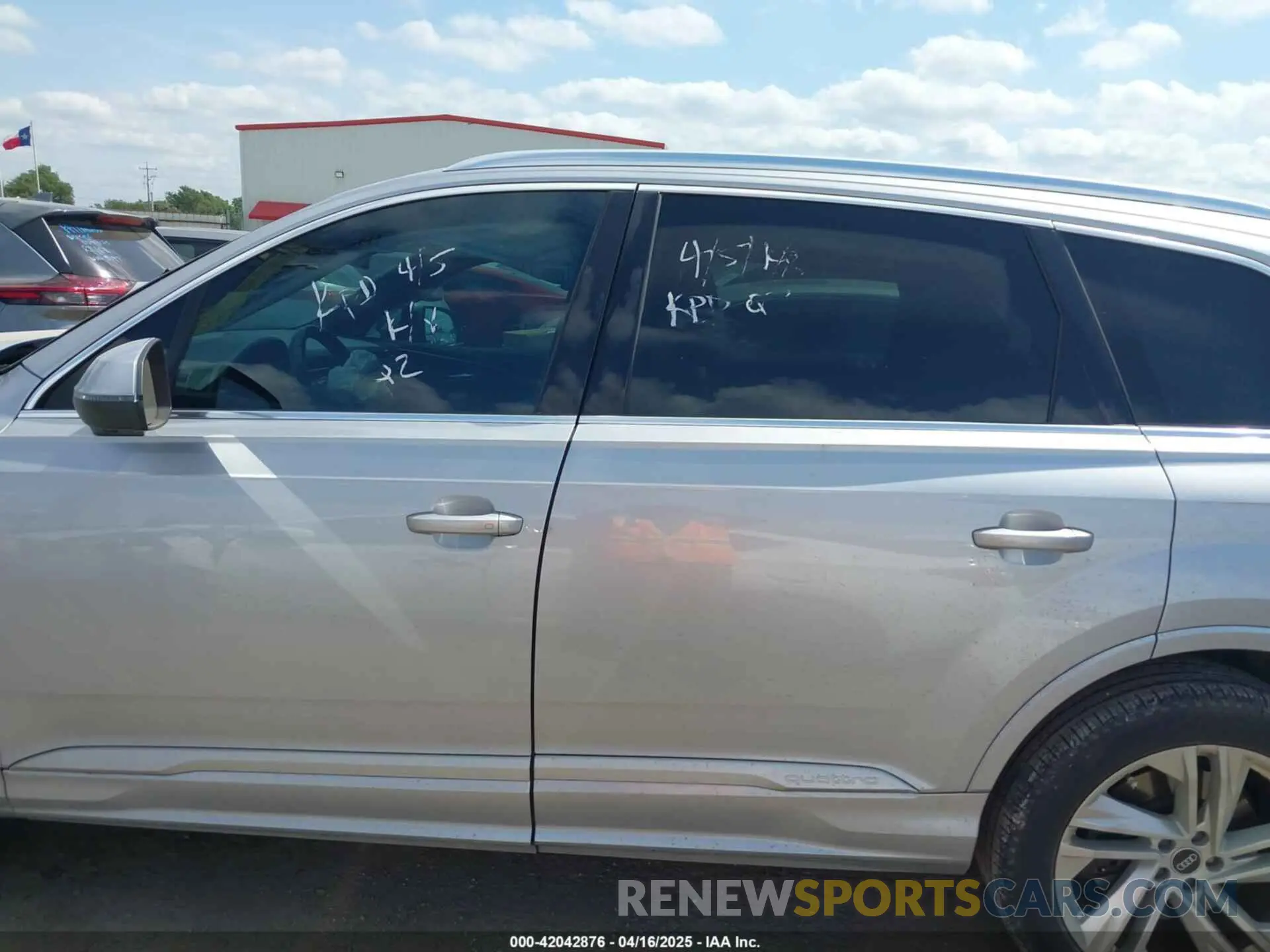 14 Photograph of a damaged car WA1LJBF73MD035506 AUDI Q7 2021
