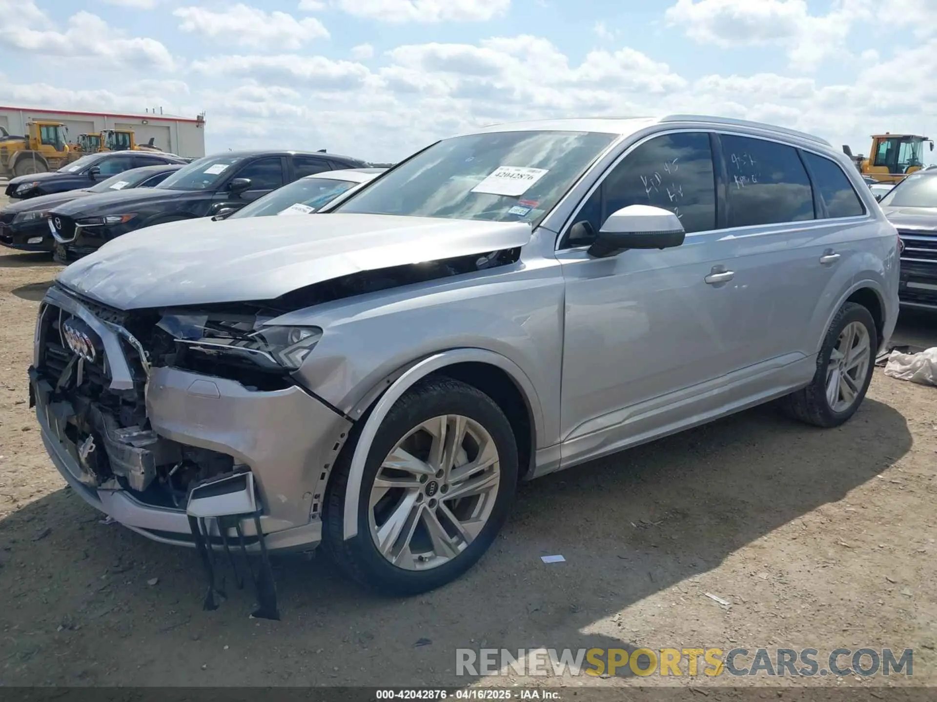 2 Photograph of a damaged car WA1LJBF73MD035506 AUDI Q7 2021