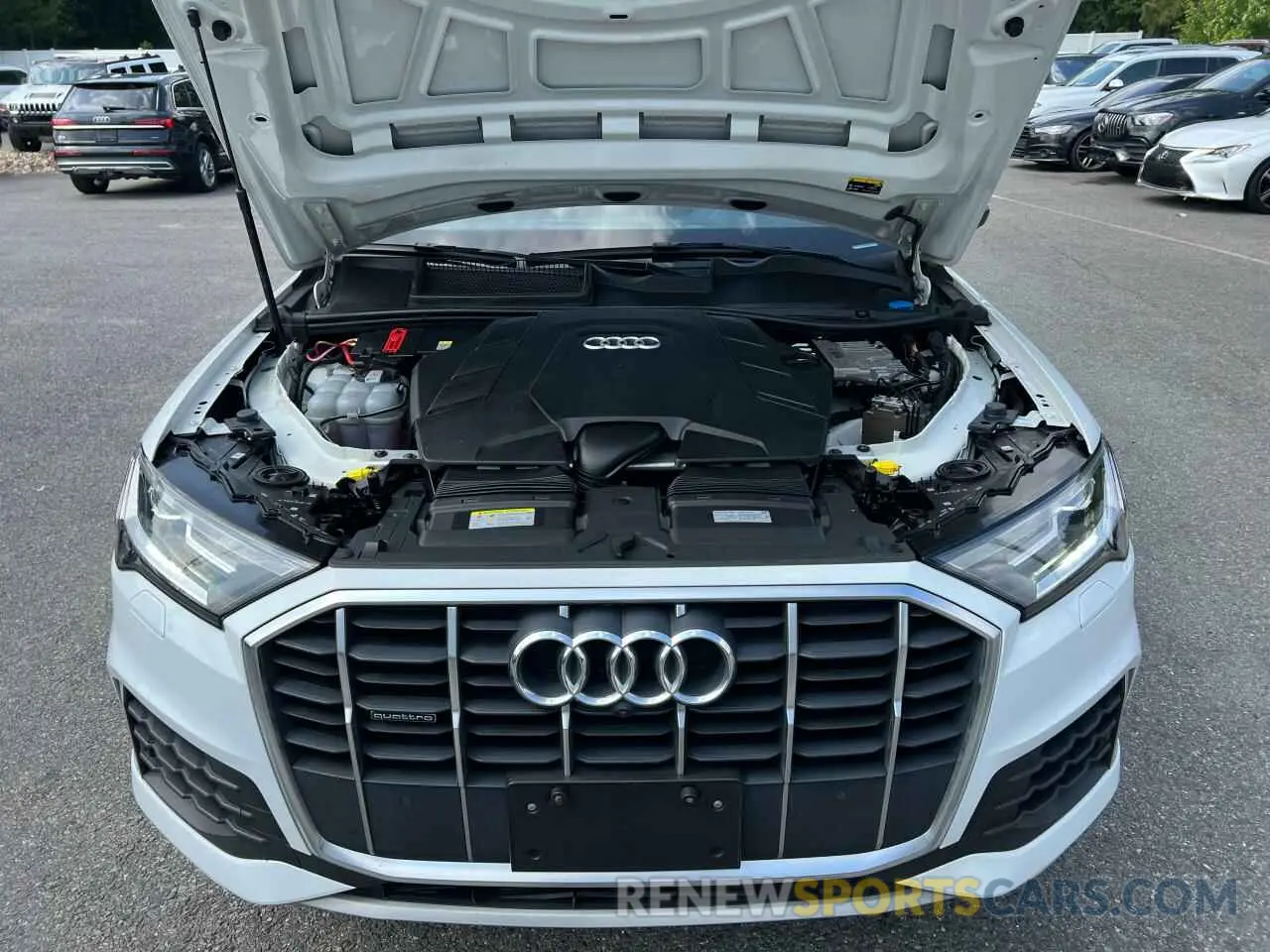 8 Photograph of a damaged car WA1LXAF70MD014010 AUDI Q7 2021