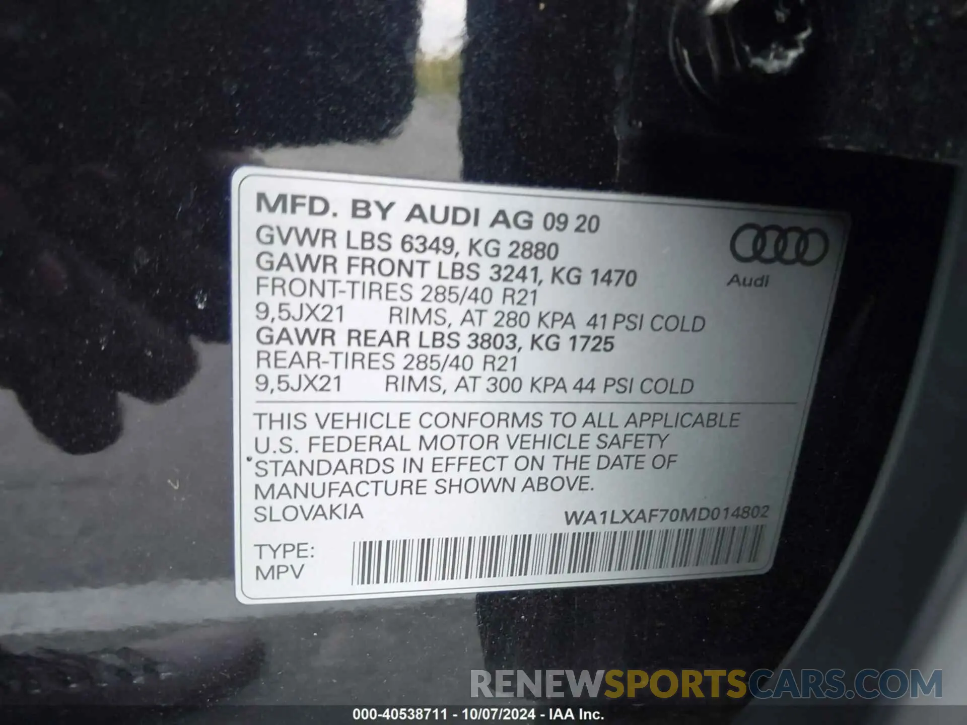 9 Photograph of a damaged car WA1LXAF70MD014802 AUDI Q7 2021