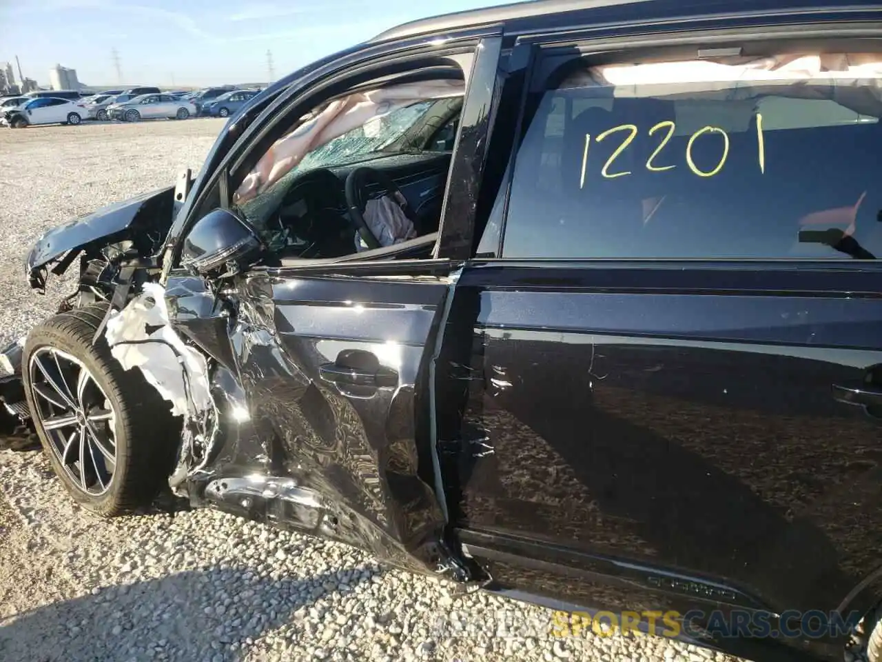 10 Photograph of a damaged car WA1LXAF70MD029199 AUDI Q7 2021