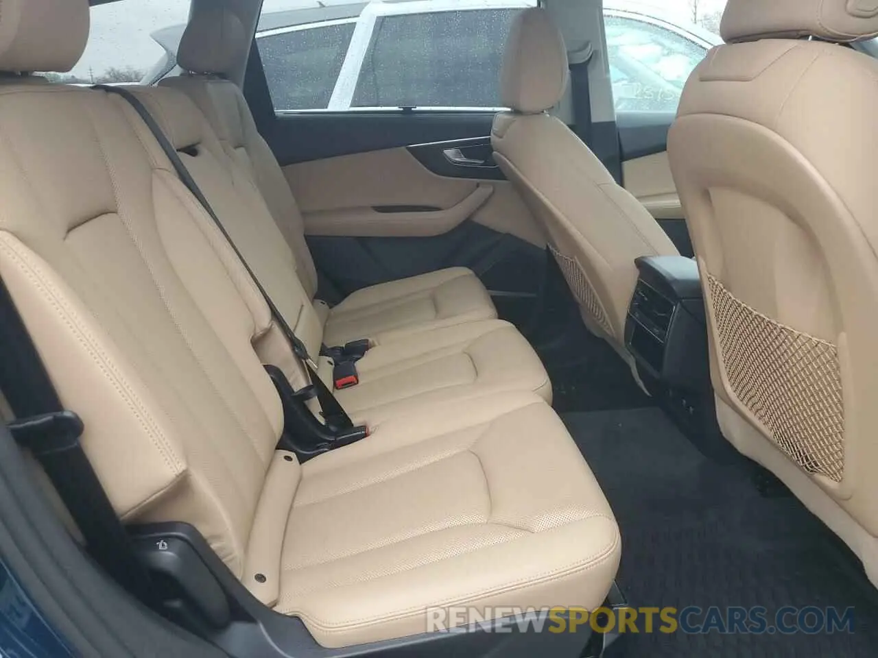 11 Photograph of a damaged car WA1LXAF71MD011343 AUDI Q7 2021