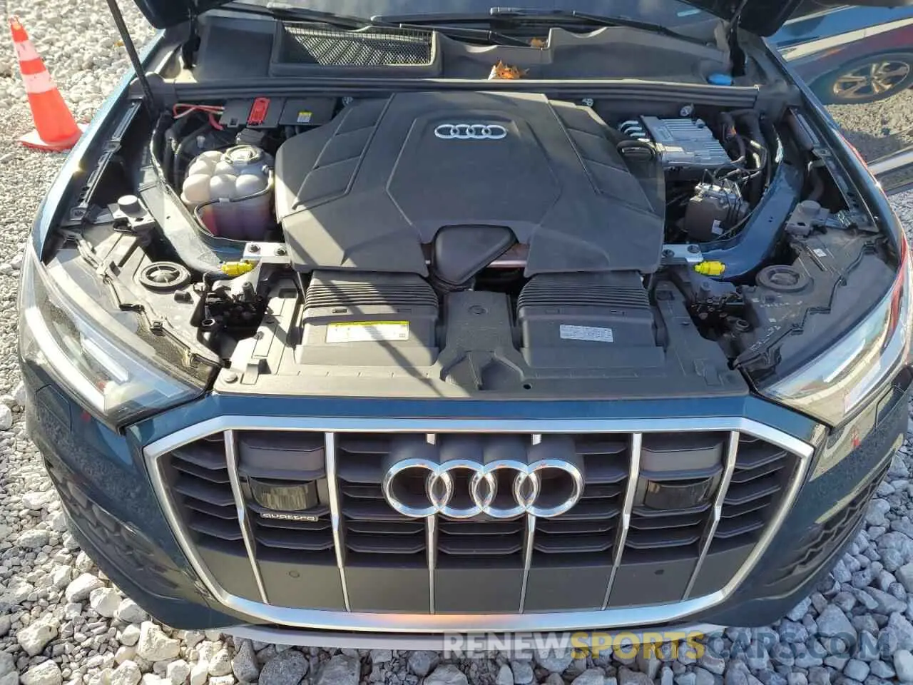 12 Photograph of a damaged car WA1LXAF71MD011343 AUDI Q7 2021