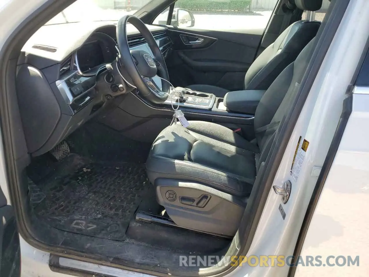 7 Photograph of a damaged car WA1LXAF73MD015913 AUDI Q7 2021