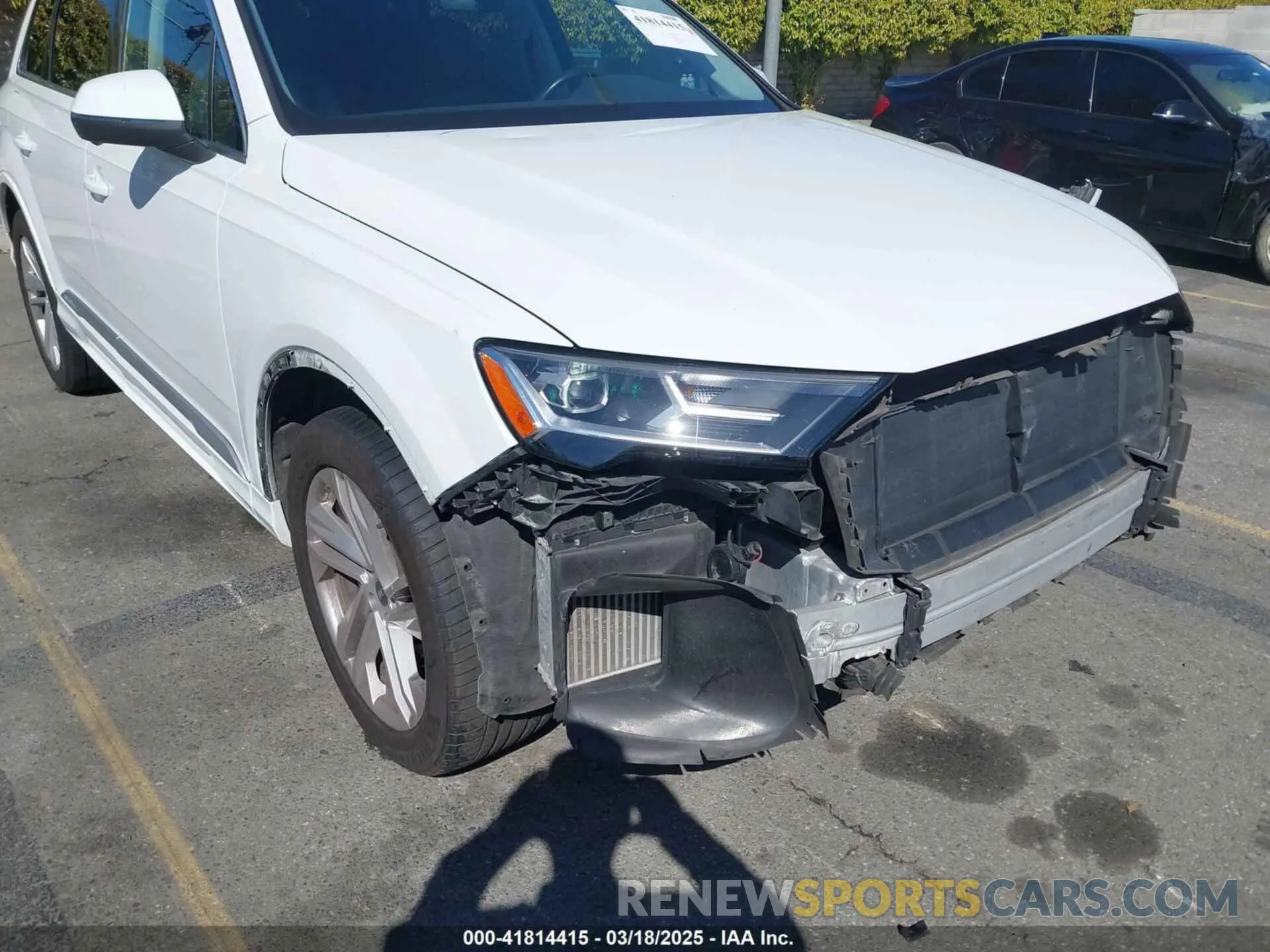 6 Photograph of a damaged car WA1LXAF73MD021033 AUDI Q7 2021