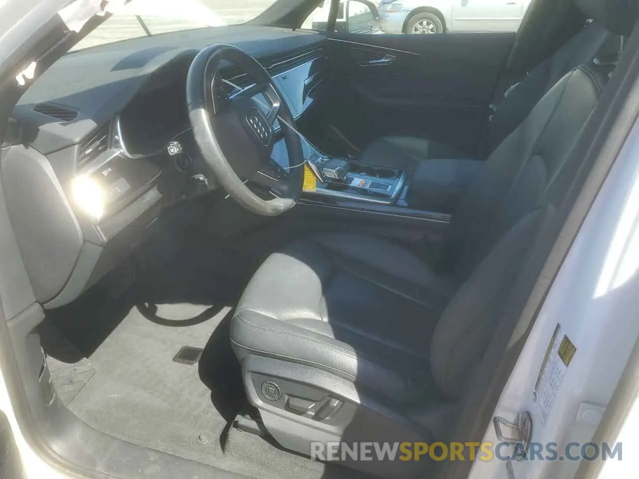 7 Photograph of a damaged car WA1LXAF73MD035952 AUDI Q7 2021