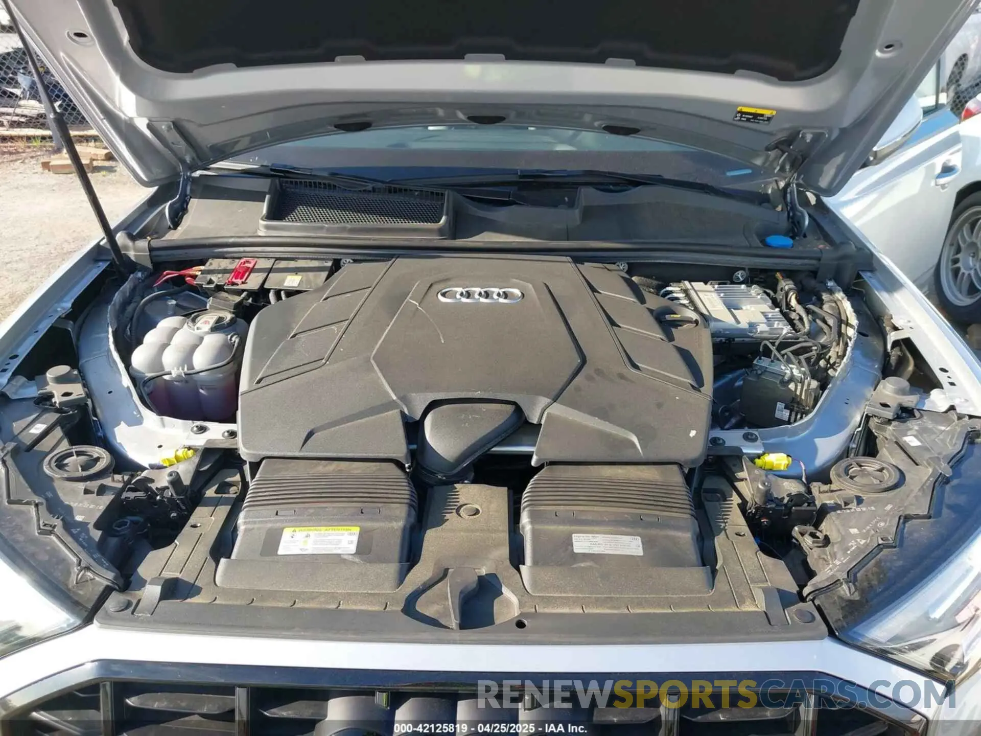 10 Photograph of a damaged car WA1LXAF74MD036771 AUDI Q7 2021