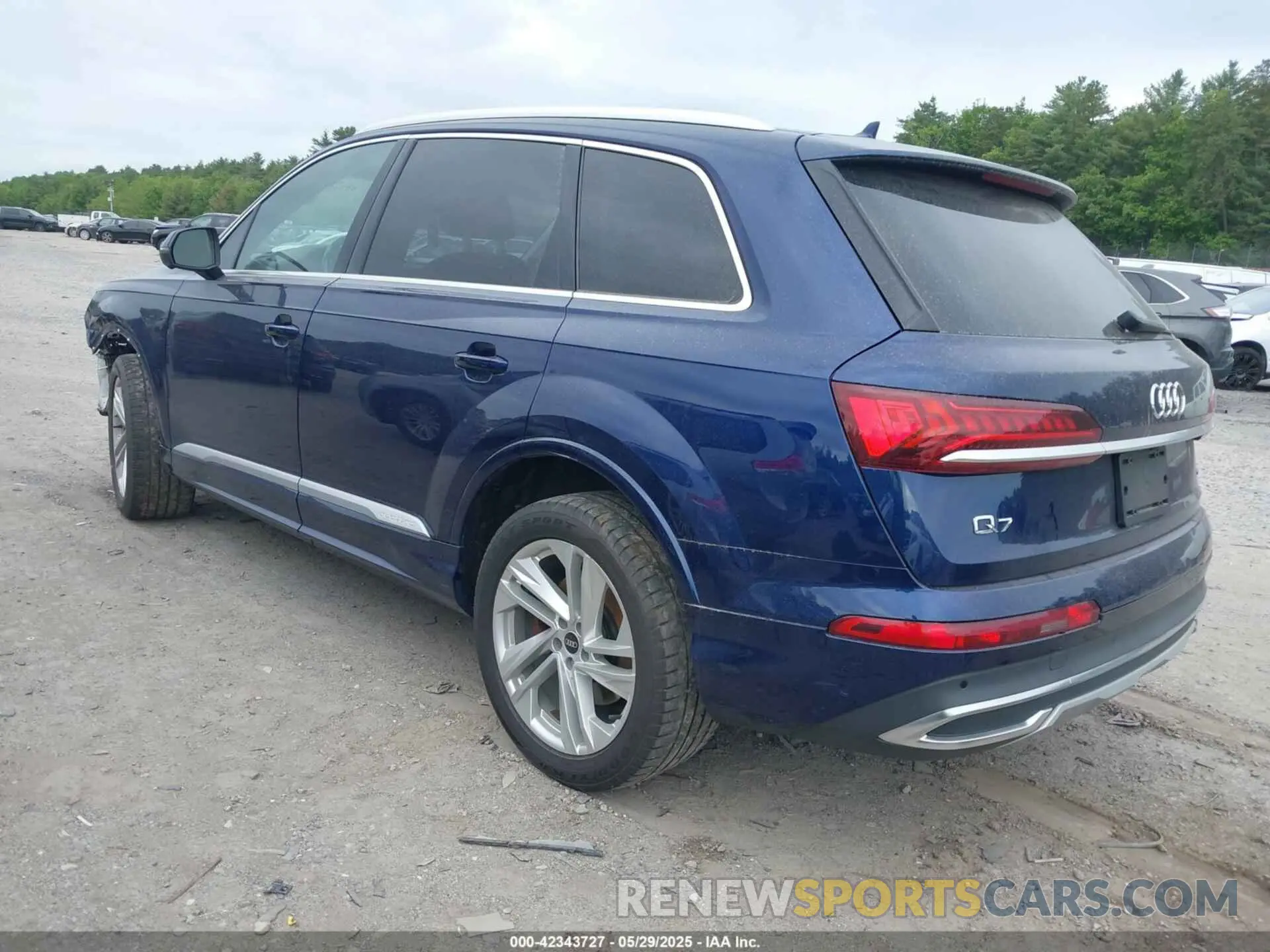 3 Photograph of a damaged car WA1LXAF75MD017825 AUDI Q7 2021