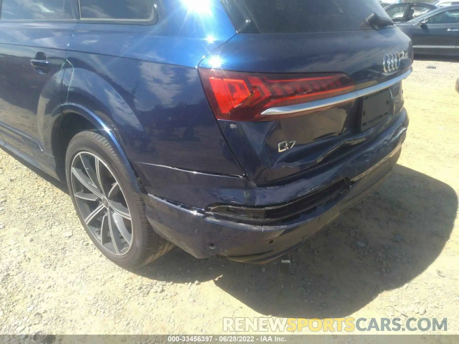 6 Photograph of a damaged car WA1LXAF75MD022426 AUDI Q7 2021