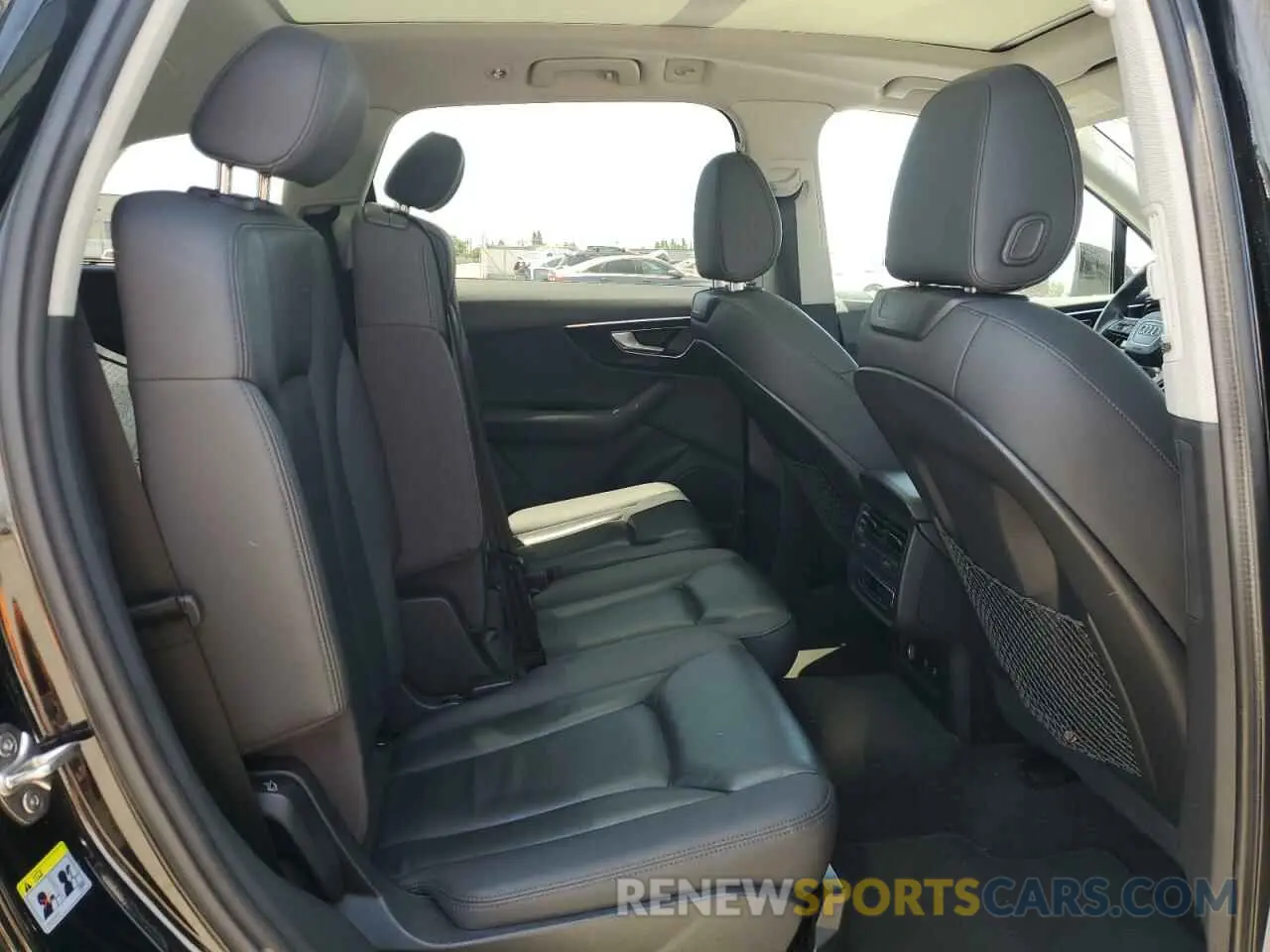 11 Photograph of a damaged car WA1LXAF76MD021317 AUDI Q7 2021