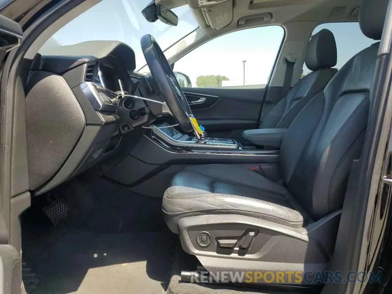 7 Photograph of a damaged car WA1LXAF76MD021317 AUDI Q7 2021