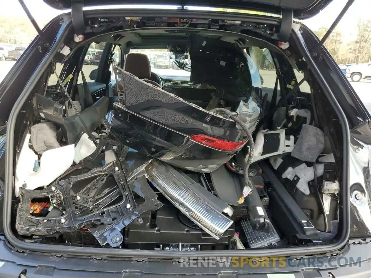 13 Photograph of a damaged car WA1LXAF76MD036934 AUDI Q7 2021