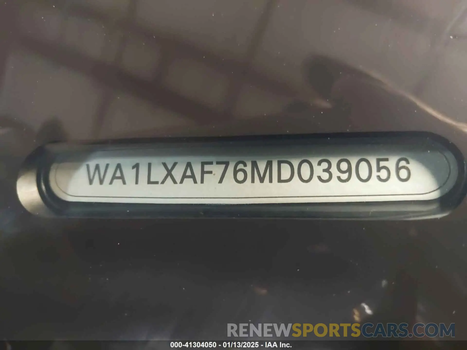 18 Photograph of a damaged car WA1LXAF76MD039056 AUDI Q7 2021