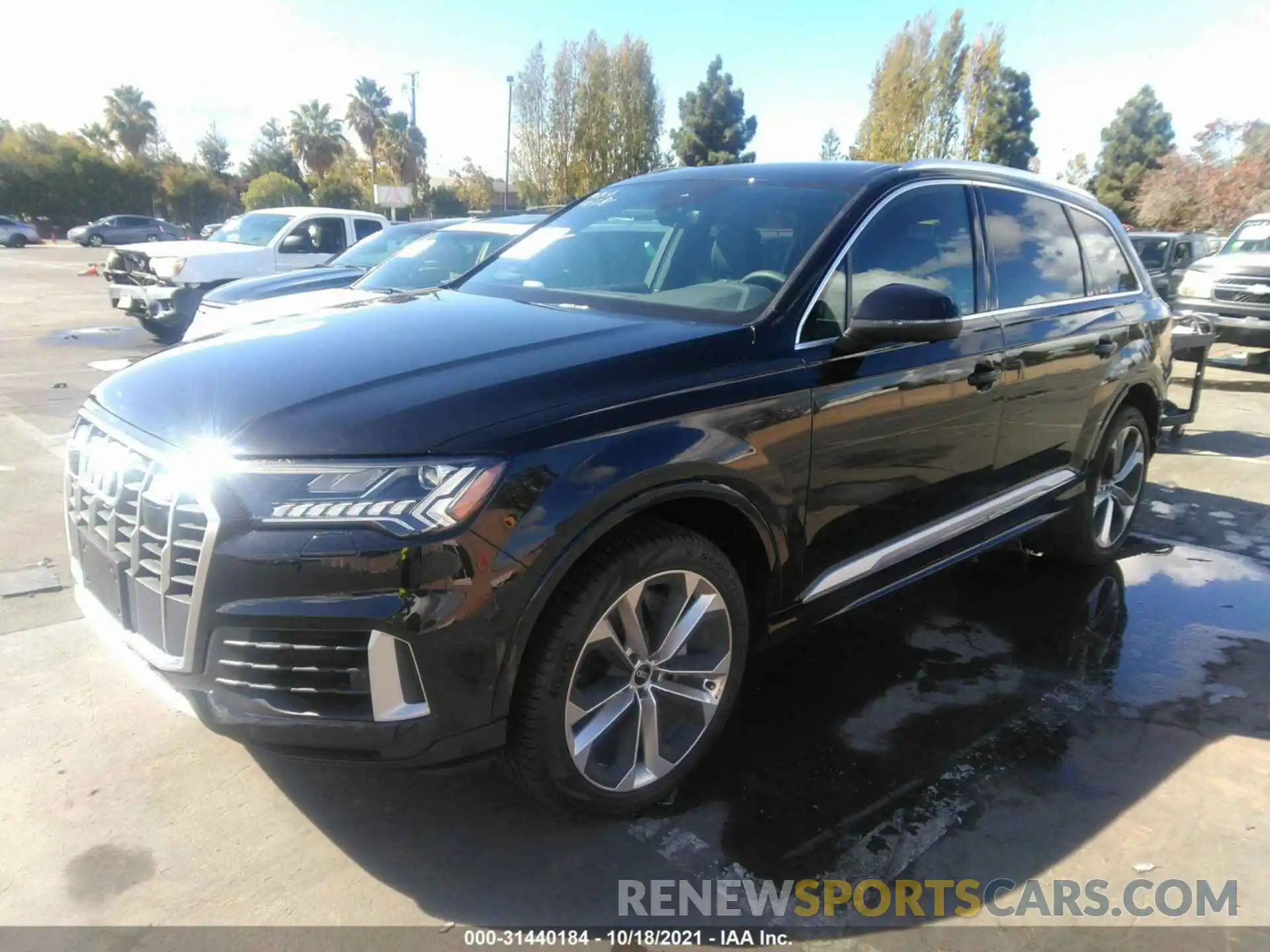 2 Photograph of a damaged car WA1LXAF77MD041544 AUDI Q7 2021