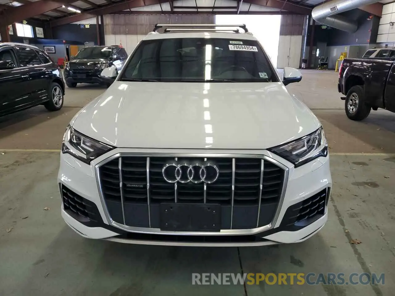5 Photograph of a damaged car WA1LXAF78MD025935 AUDI Q7 2021